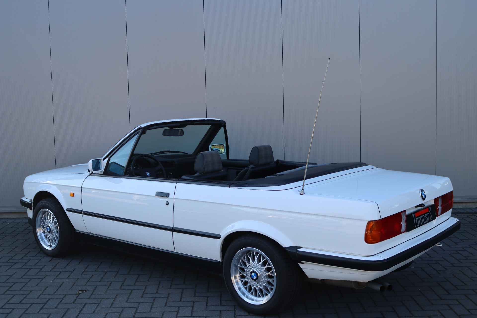 BMW 3 Serie Cabrio 320i zeer nette auto! - 4/32