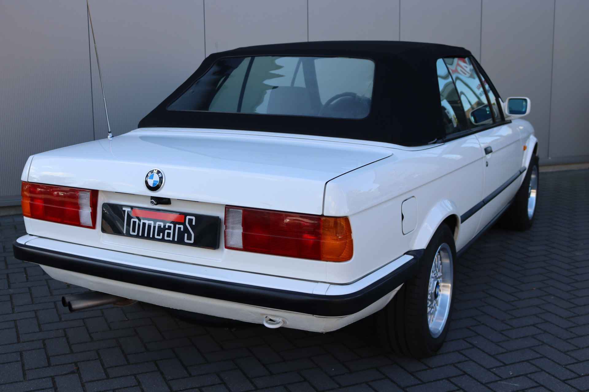 BMW 3 Serie Cabrio 320i zeer nette auto! - 10/32