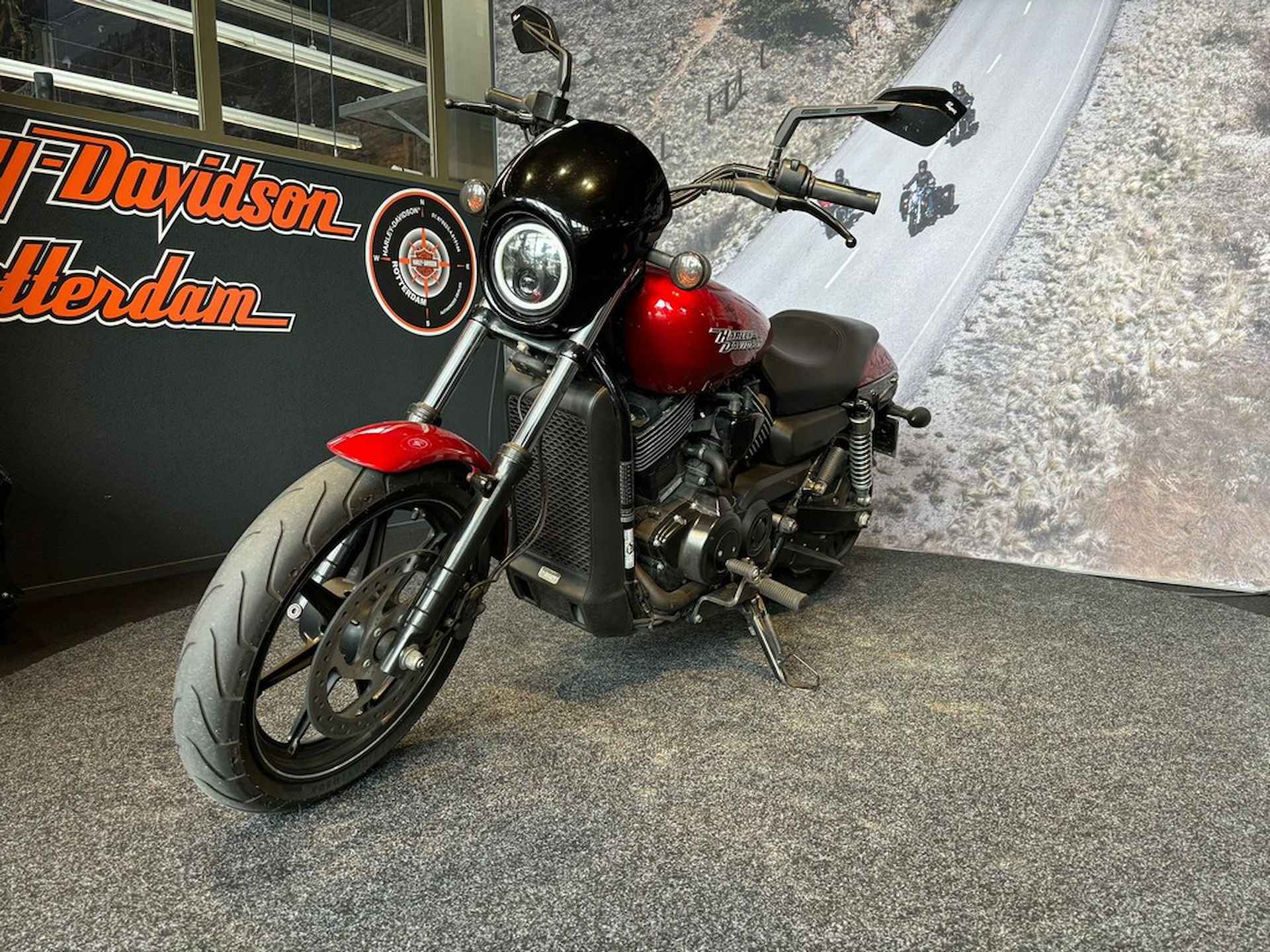 Harley-Davidson STREET 750 - 4/8