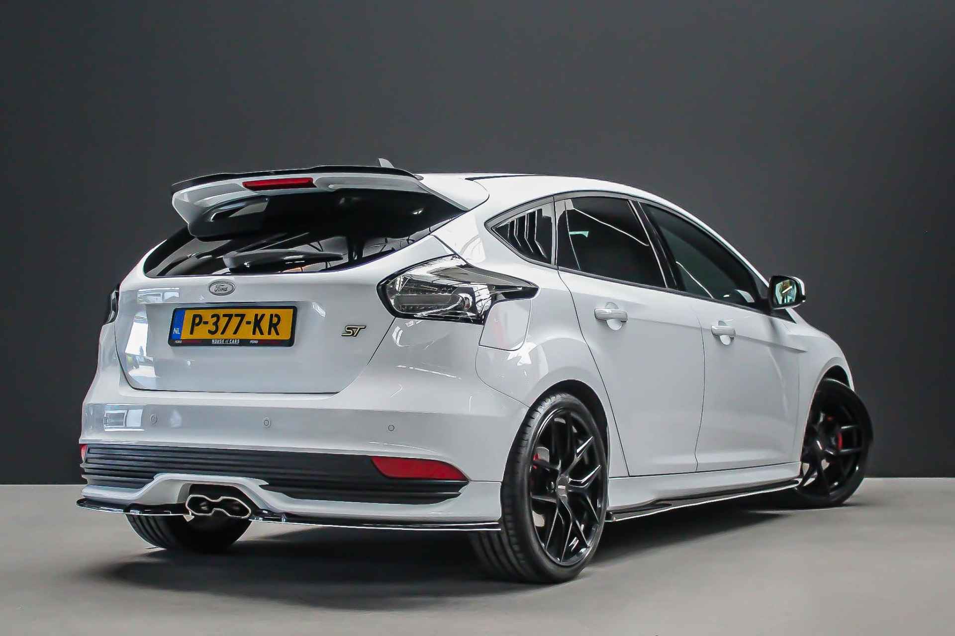 Ford Focus ST-2 2.0 282pk |stage 1|Maxton|Ram-air|Motec|Airtec|Bi-xenon|navi|bluetooth|cruise control|winterpack| - 2/29