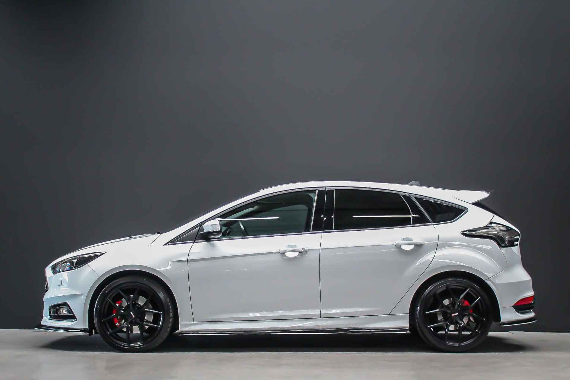 Ford Focus ST-2 2.0 282pk |stage 1|Maxton|Ram-air|Motec|Airtec|Bi-xenon|navi|bluetooth|cruise control|winterpack| - 7/29