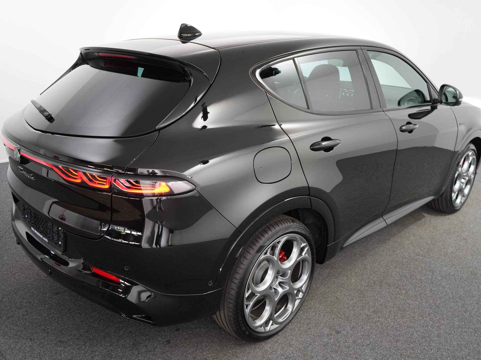 Alfa Romeo Tonale 1.5T Hybrid Veloce | Elektrisch verstelbare lederen stoelen | Technology pack | Harman Kardon | 360 camera | Adaptieve cruise met pilot assist - 27/71