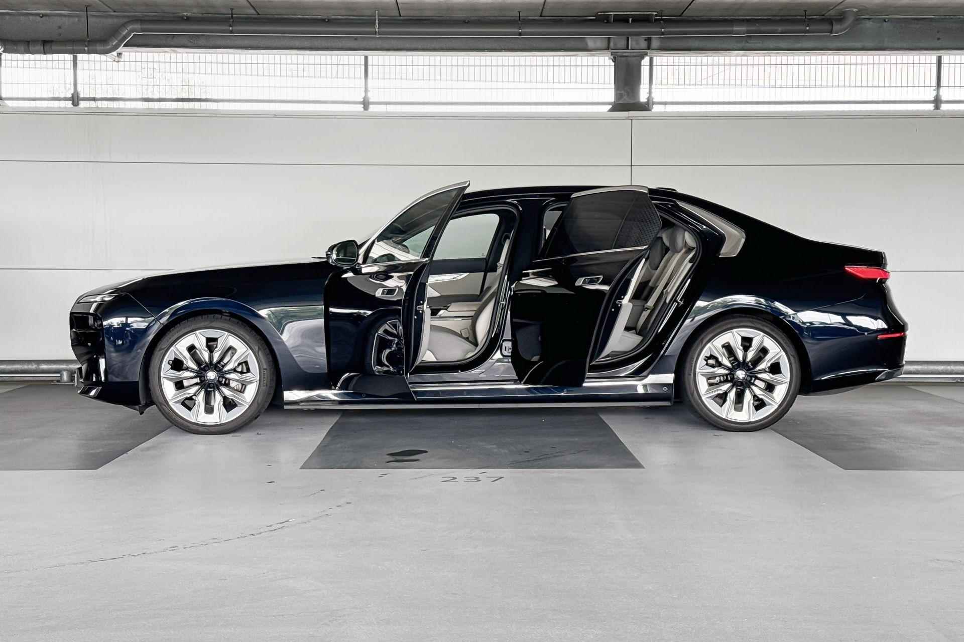 BMW i7 xDrive60 106 kWh - 3/26