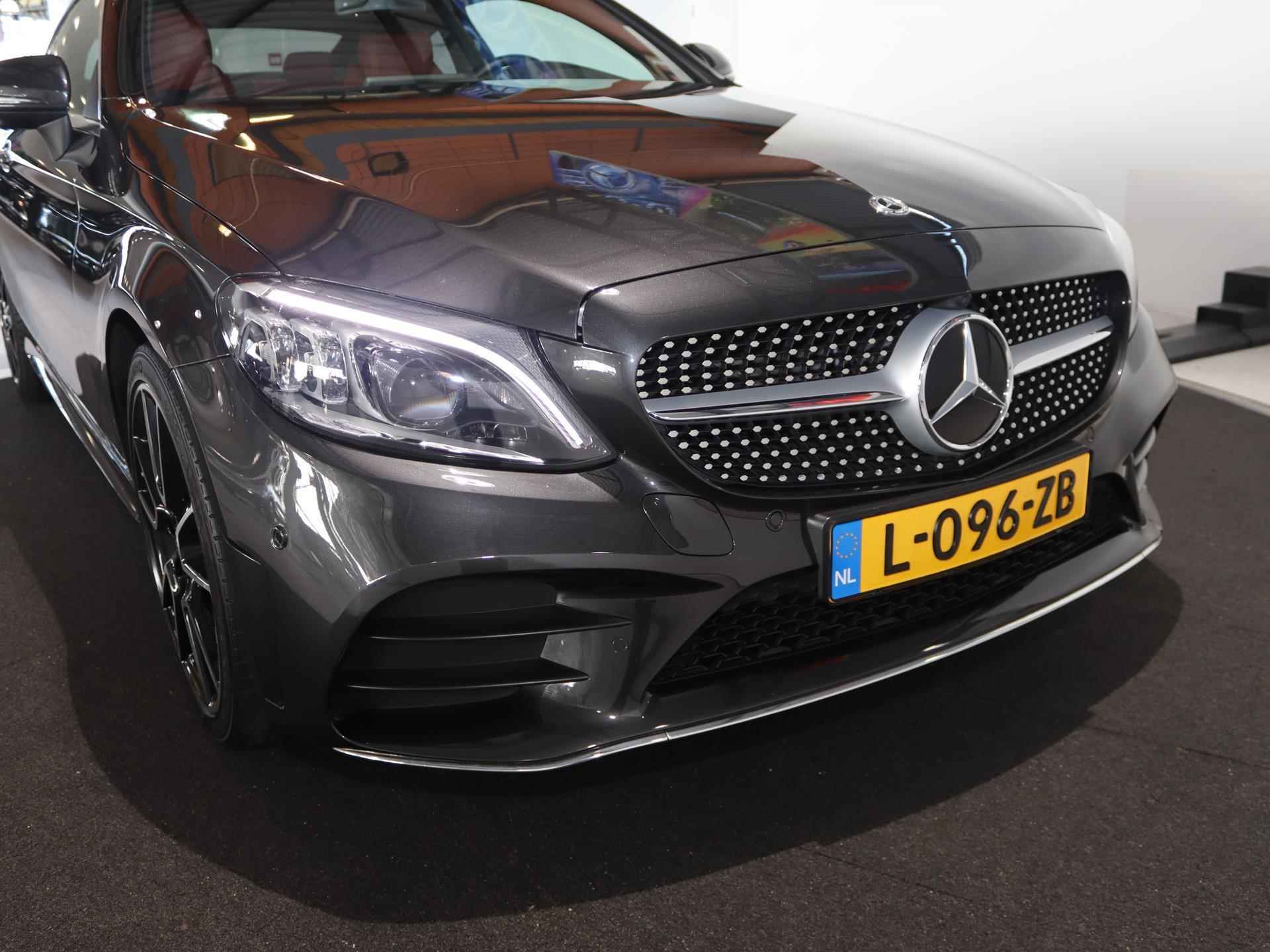 Mercedes-Benz C-klasse Coupé 180 Premium Plus AMG | Panoramadak | Keyless Go | Multibeam Led | Digitaal dashboard | 19'' velgen | Leder | Burmester Sound - 8/23