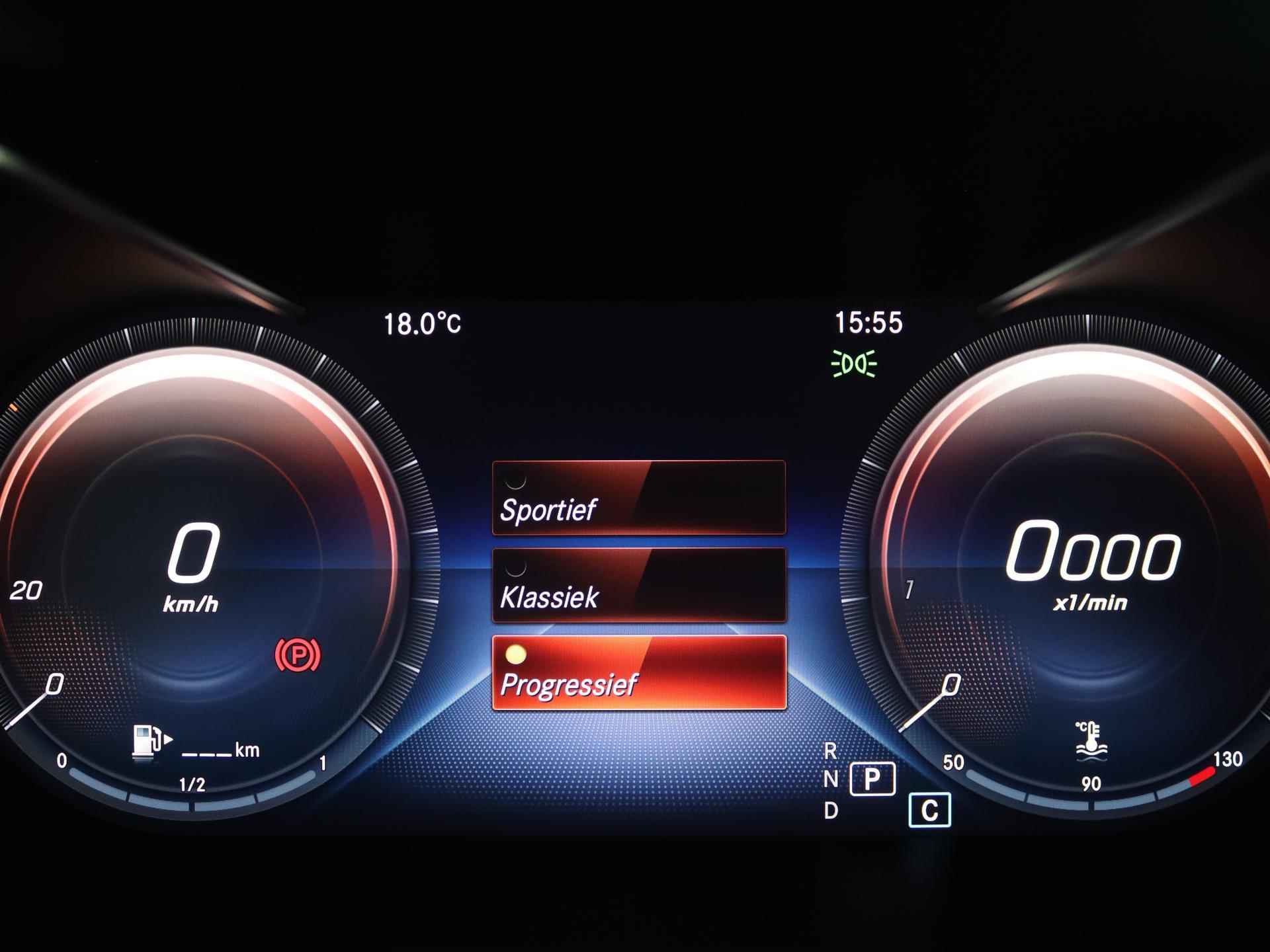 Mercedes-Benz C-klasse Coupé 180 Premium Plus AMG | Panoramadak | Keyless Go | Multibeam Led | Digitaal dashboard | 19'' velgen | Leder | Burmester Sound - 18/23