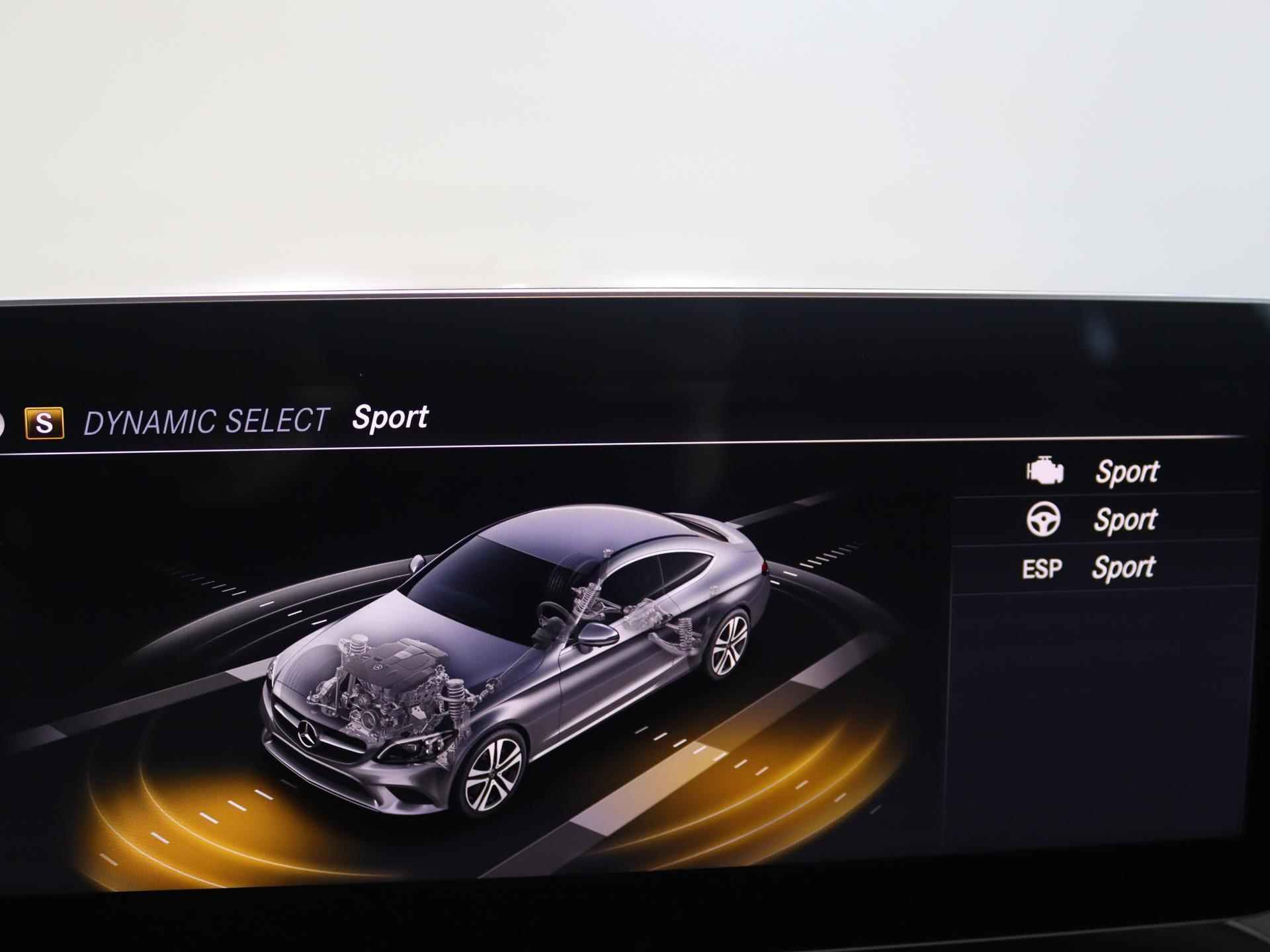 Mercedes-Benz C-klasse Coupé 180 Premium Plus AMG | Panoramadak | Keyless Go | Multibeam Led | Digitaal dashboard | 19'' velgen | Leder | Burmester Sound - 19/23