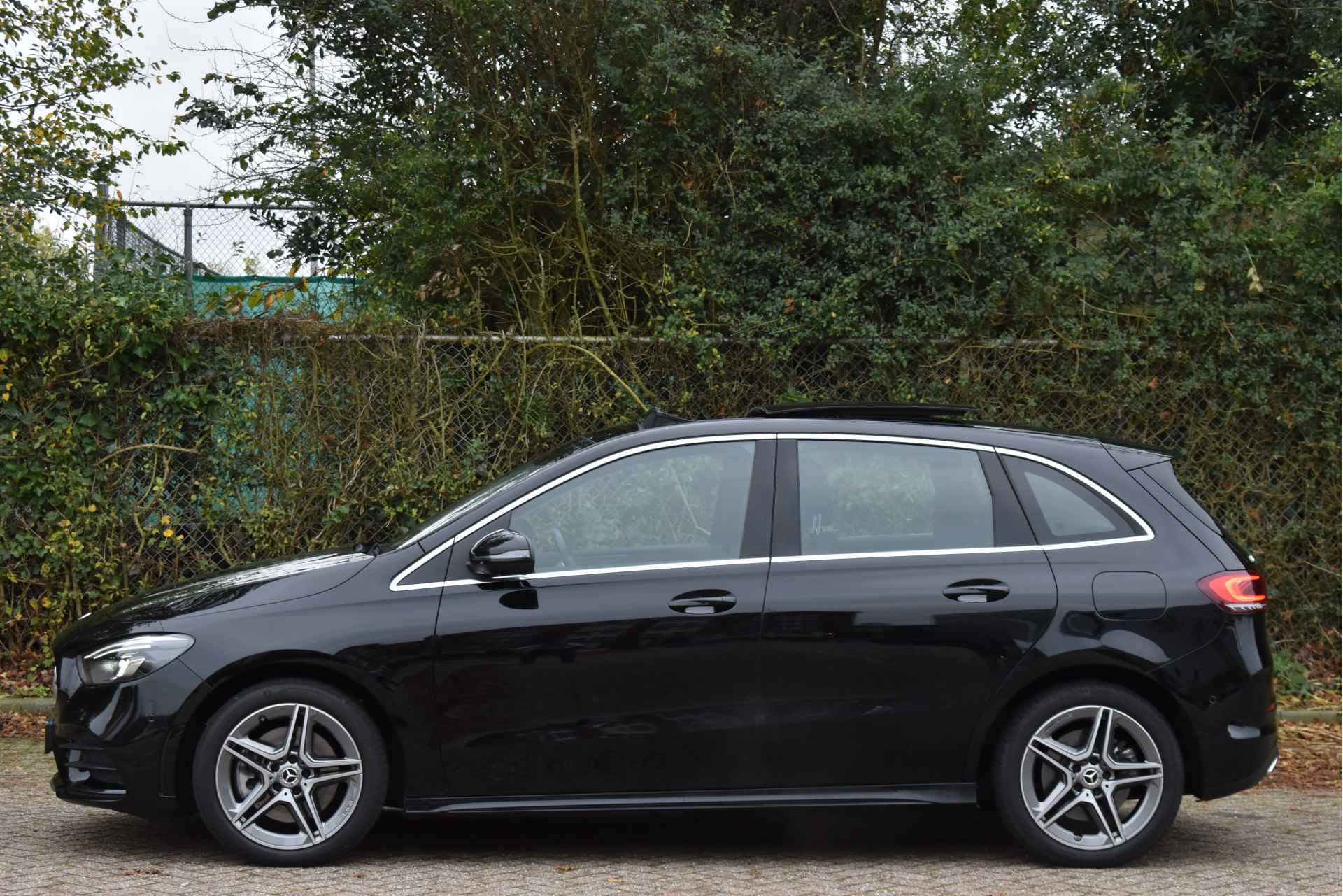 Mercedes-Benz B-Klasse 250 e AMG Line | Open dak | Sfeerverl | DAB | Carbon | Carplay | Stoelverw | Full LED | AMG Velgen - 4/68