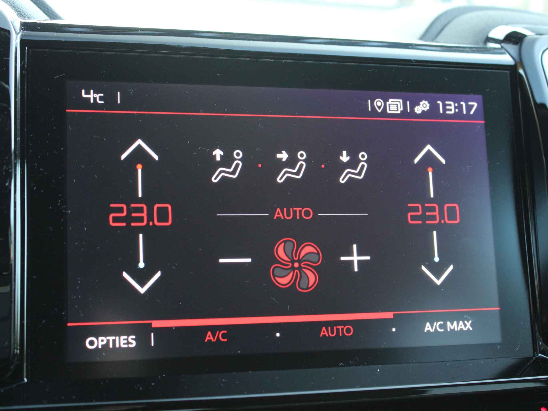 Citroën C5 Aircross 1.2 PureTech 130PK Feel Automaat Trekhaak, Navigatie, Keyless Entry & Start, Stoelverwarming, Achteruitrijcamera, Adaptieve Cruise Control - 27/43