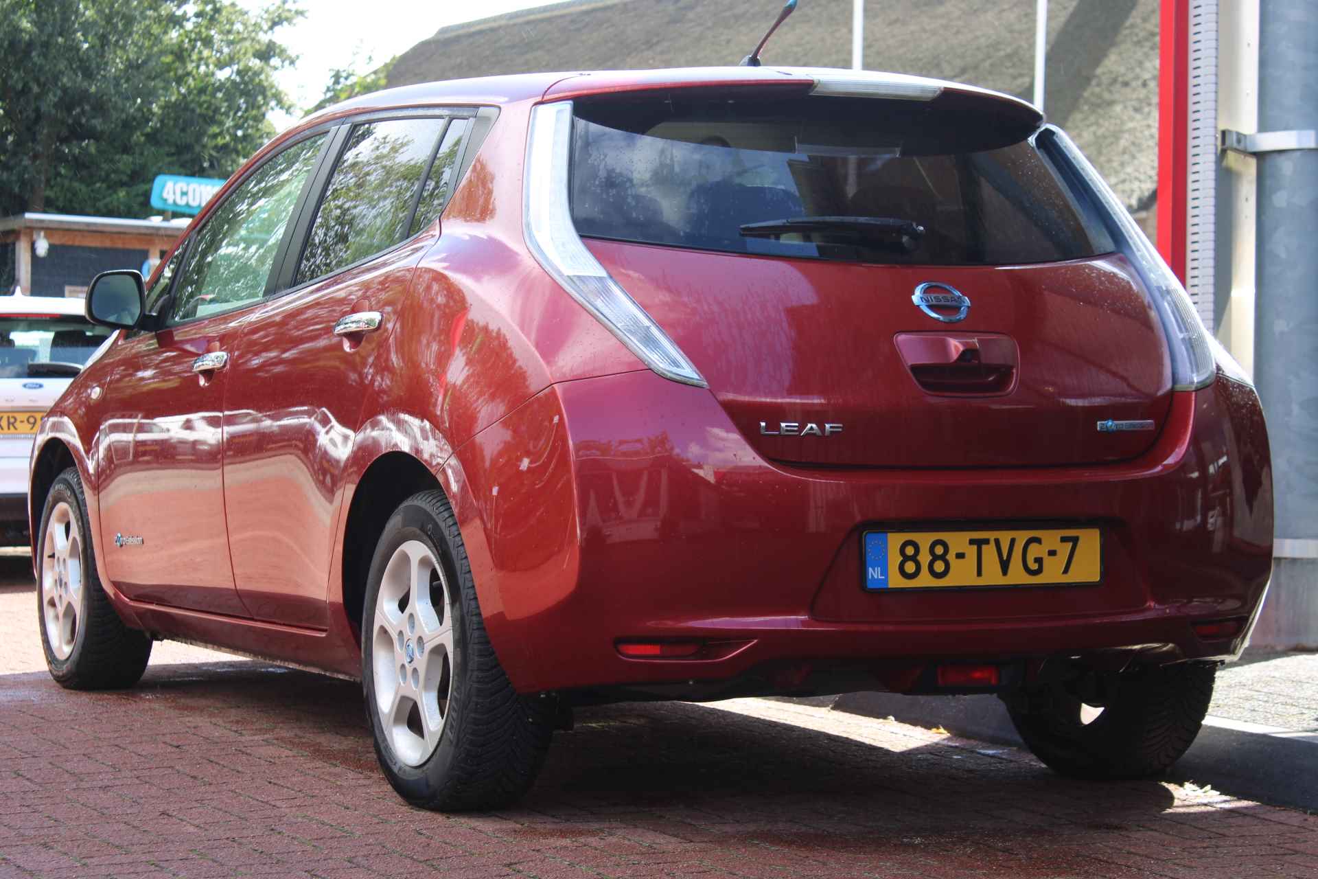 Nissan Leaf Electric *Base* | Subsidie Weer Mogelijk | Camera | Navigatie | Cruise & Climate Control | Stoel & Stuurverwarmig | - 4/22