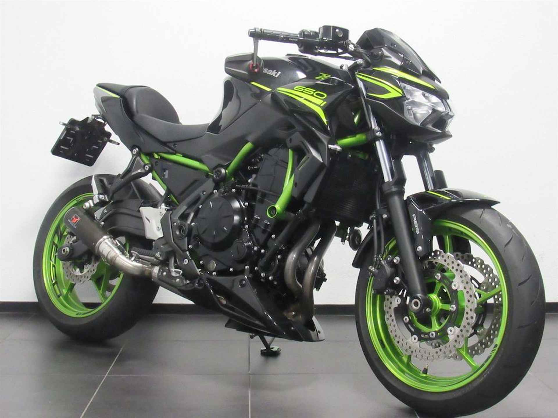 Kawasaki Z 650 ABS - 2/7