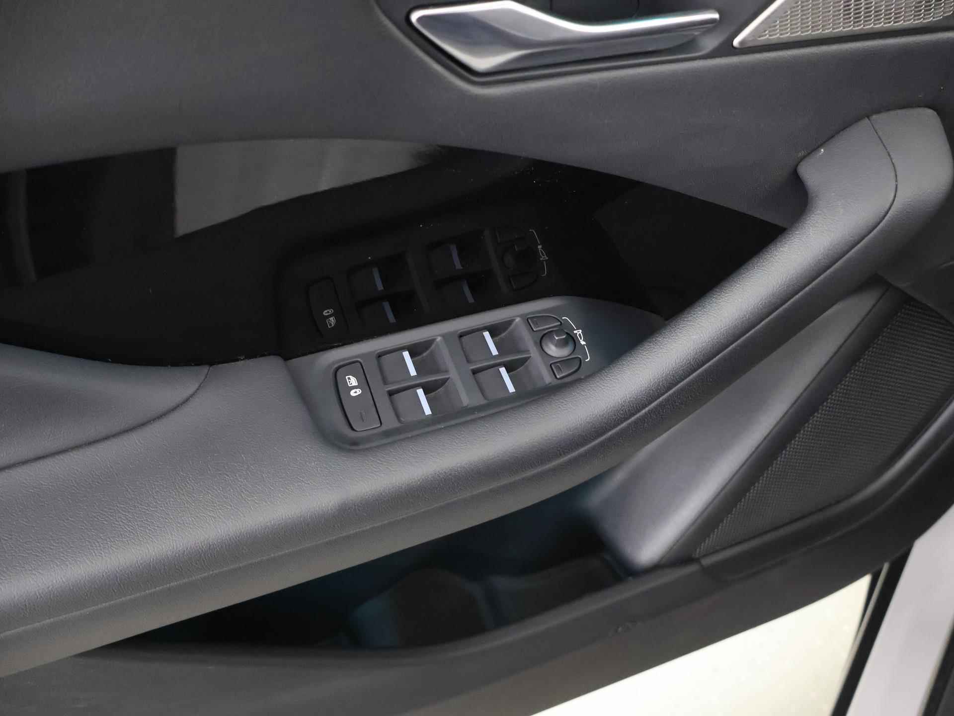 Jaguar I-PACE EV400 Business Edition S 90 kWh | Panoramadak | Meridian audio| Navigatie | LED koplampen | Trekhaak | Leder | - 32/39