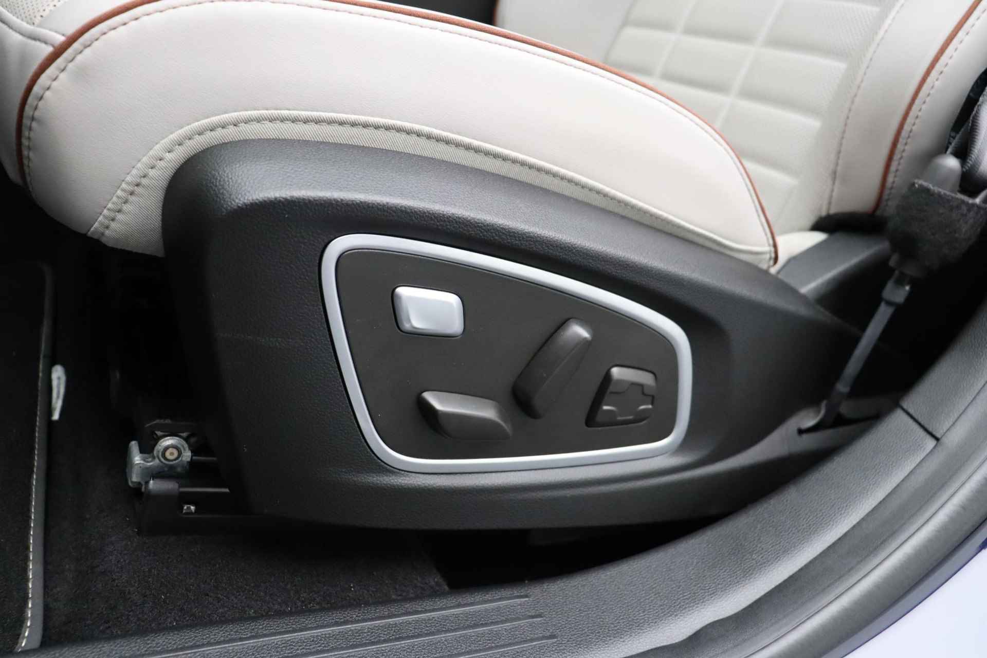 Renault Espace E-Tech Hybrid 200 iconic 5p. | Massage Stoelen Voor | Harman Kardon Geluid | 4-Control | Pack Advanced Driving | Led Matrix Verlichting | Panoramadak | - 55/63