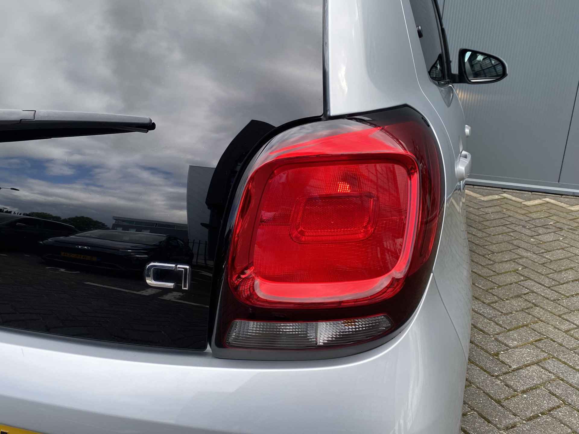 Citroën C1 1.0 VTi 73pk 5-drs Feel | LED | Airco | Pack Look | Pack Comfort | Getint Glas | Bluetooth | 1e Eigenaar - 6/25