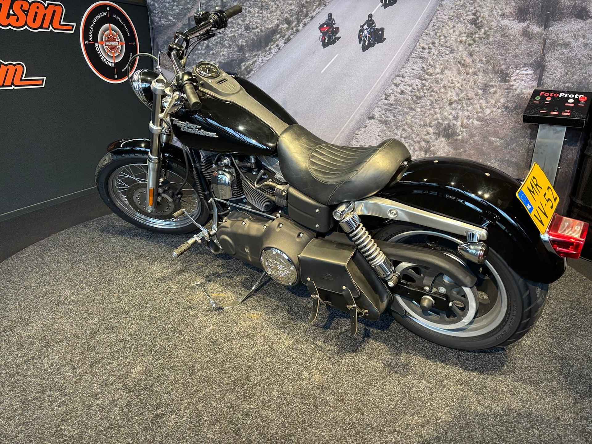 Harley-Davidson FXDB DYNA STREET BOB - 6/16