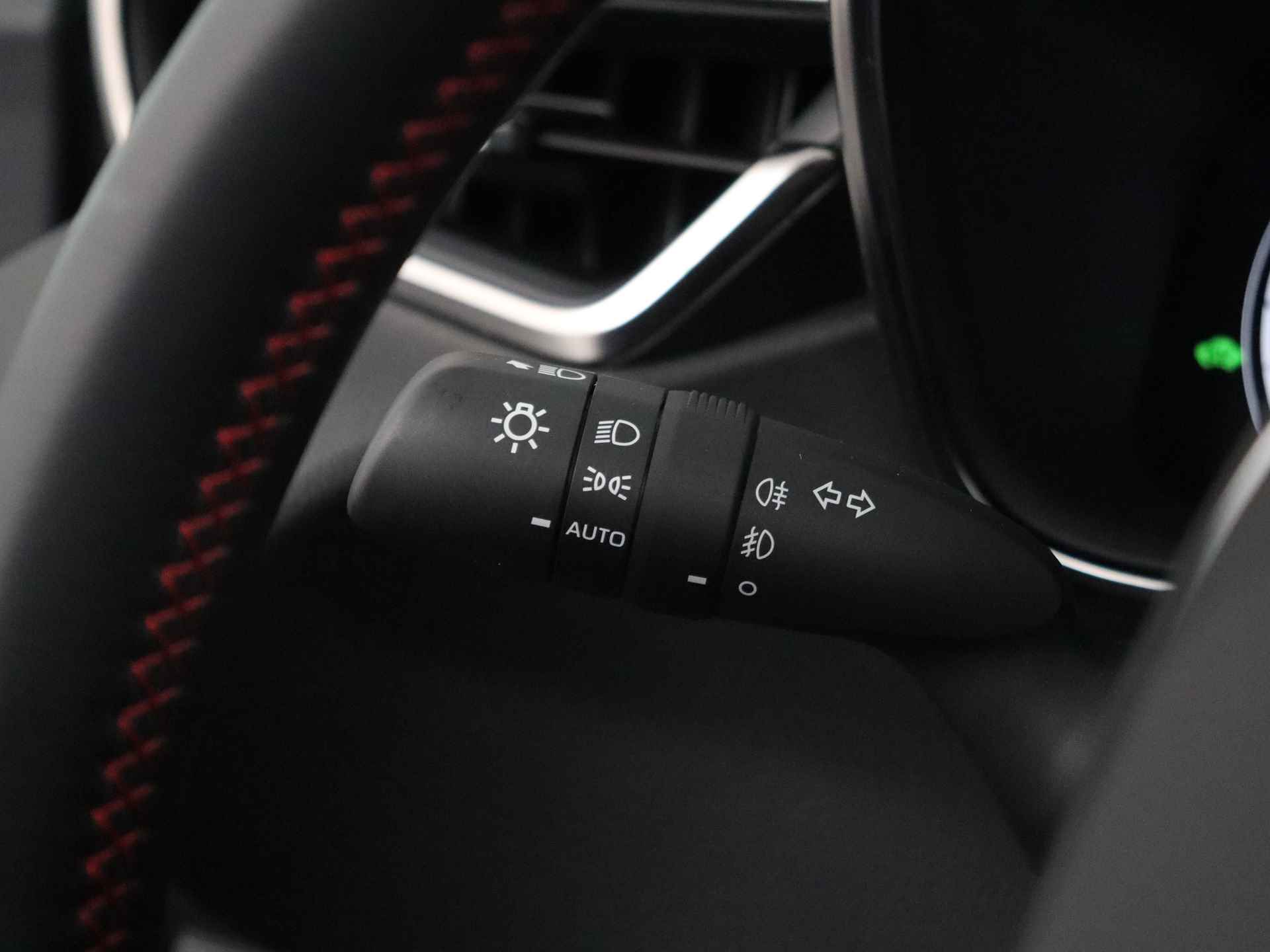 Toyota Corolla Touring Sports 2.0 High Power Hybrid GR Sport Plus | Panoramadak | JBL | Head-Up Display | Cloud Navigatie | Elektrische achterklep | Leder | - 23/44