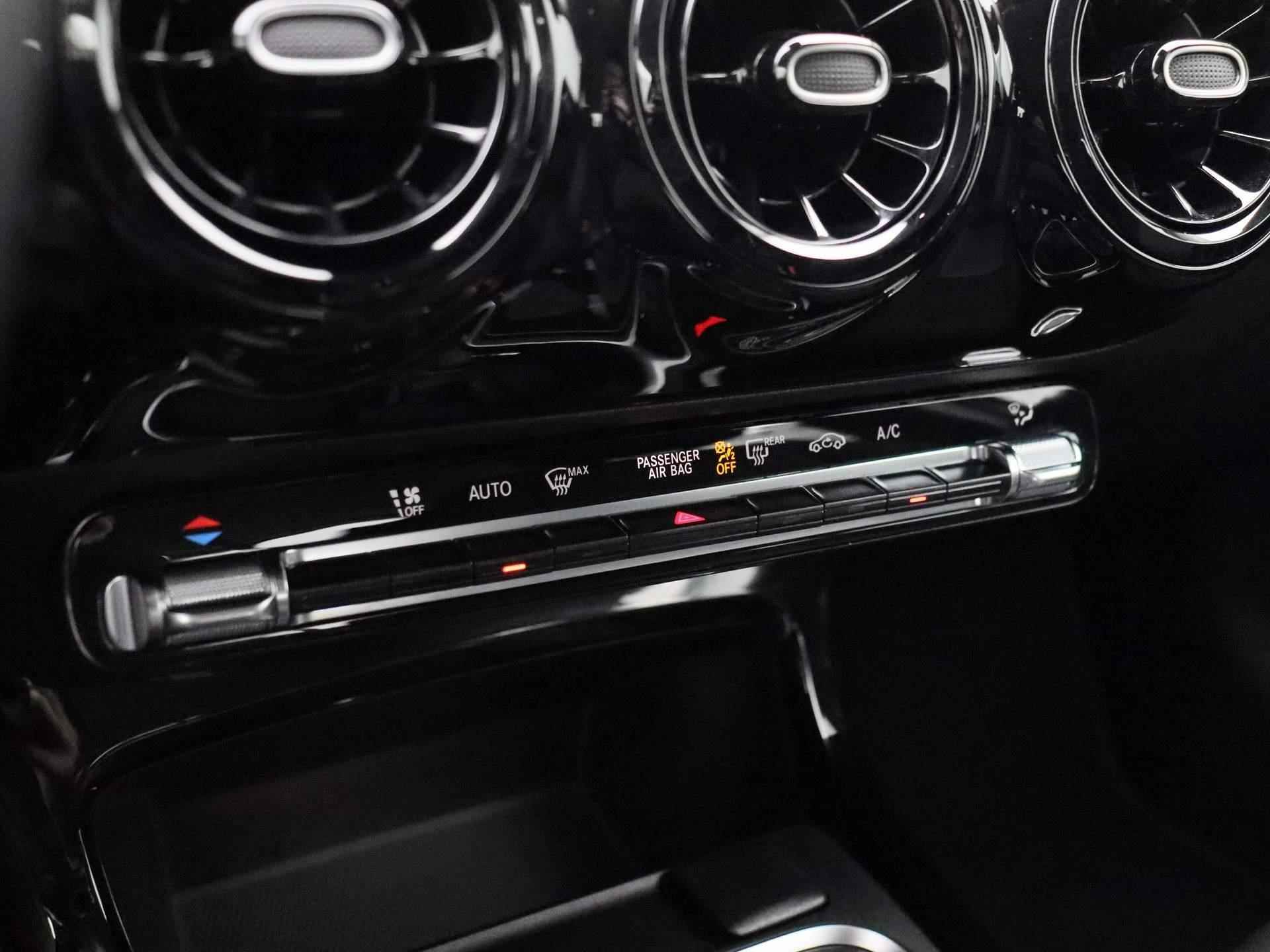 Mercedes-Benz A-klasse 180 d Advantage | Navi | Cruise | PDC V+A | Keyless | Camera | Wide Screen | Comfortstoelen | Style Pack | - 18/41