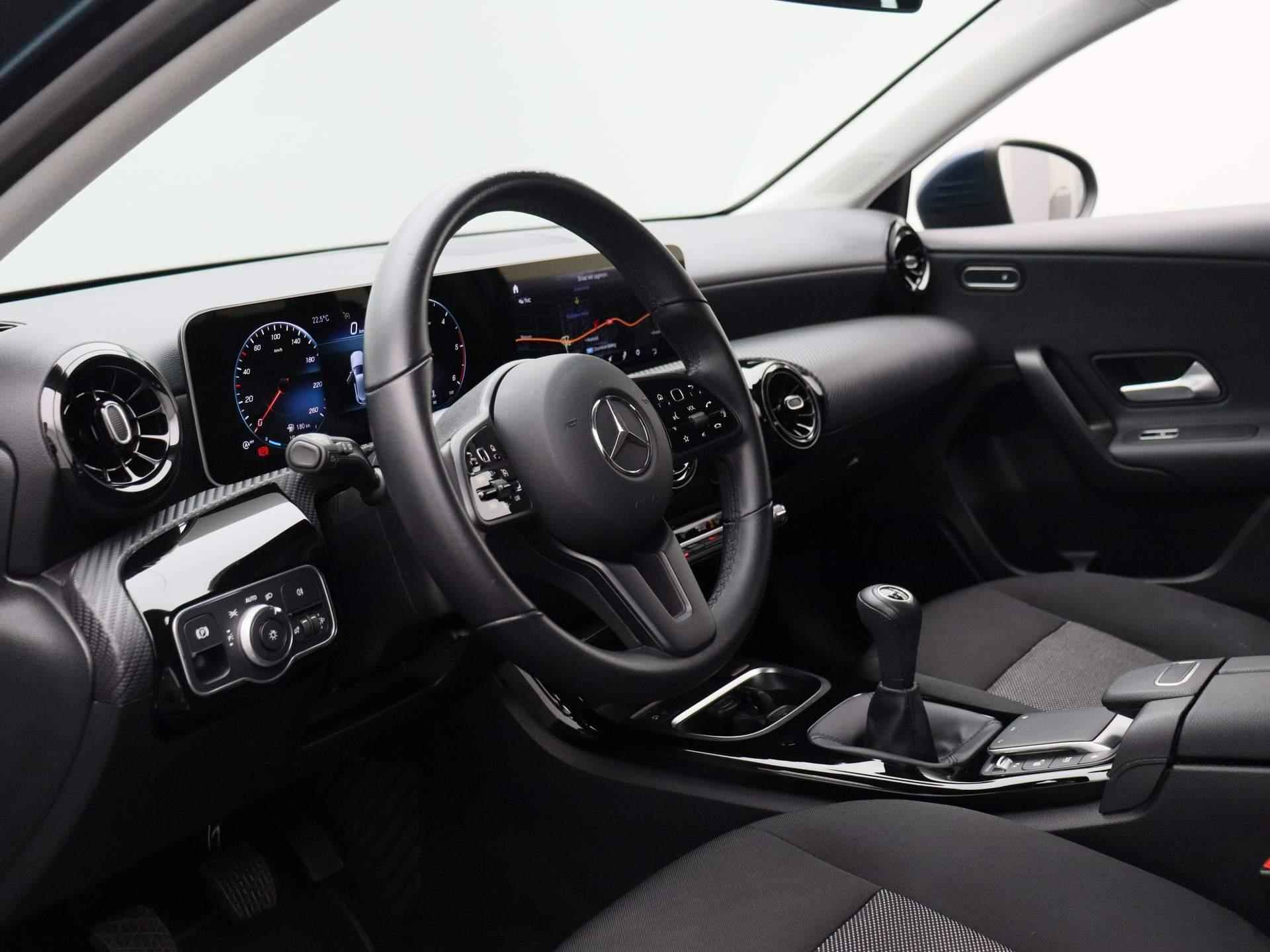 Mercedes-Benz A-klasse 180 d Advantage | Navi | Cruise | PDC V+A | Keyless | Camera | Wide Screen | Comfortstoelen | Style Pack | - 34/41