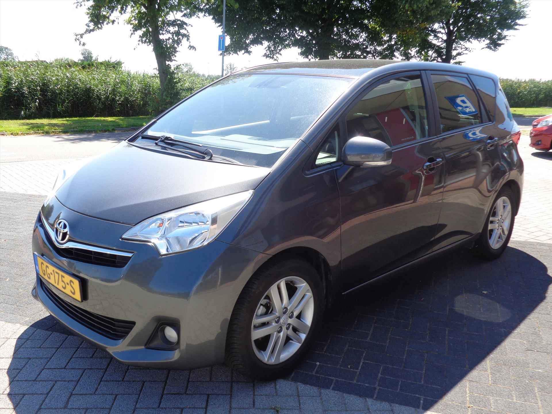 TOYOTA Verso-S 1.3 VVT-I MULTIDRIVE CVT Dynamic | TREKHAAK | PANORAMADAK | NAVIGATIE - 3/20