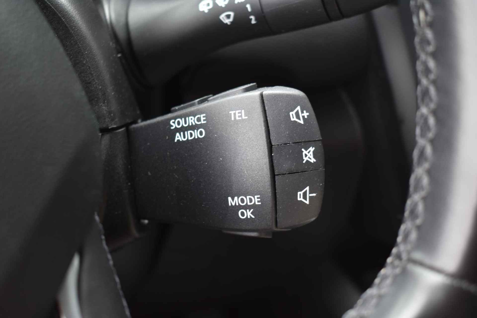 Renault Kadjar 1.2 TCe Bose 130pk | Automaat | Navigatie | Parkeersensoren | Achteruitrijcamera | LED Koplampen | LMV 19'' - 33/38