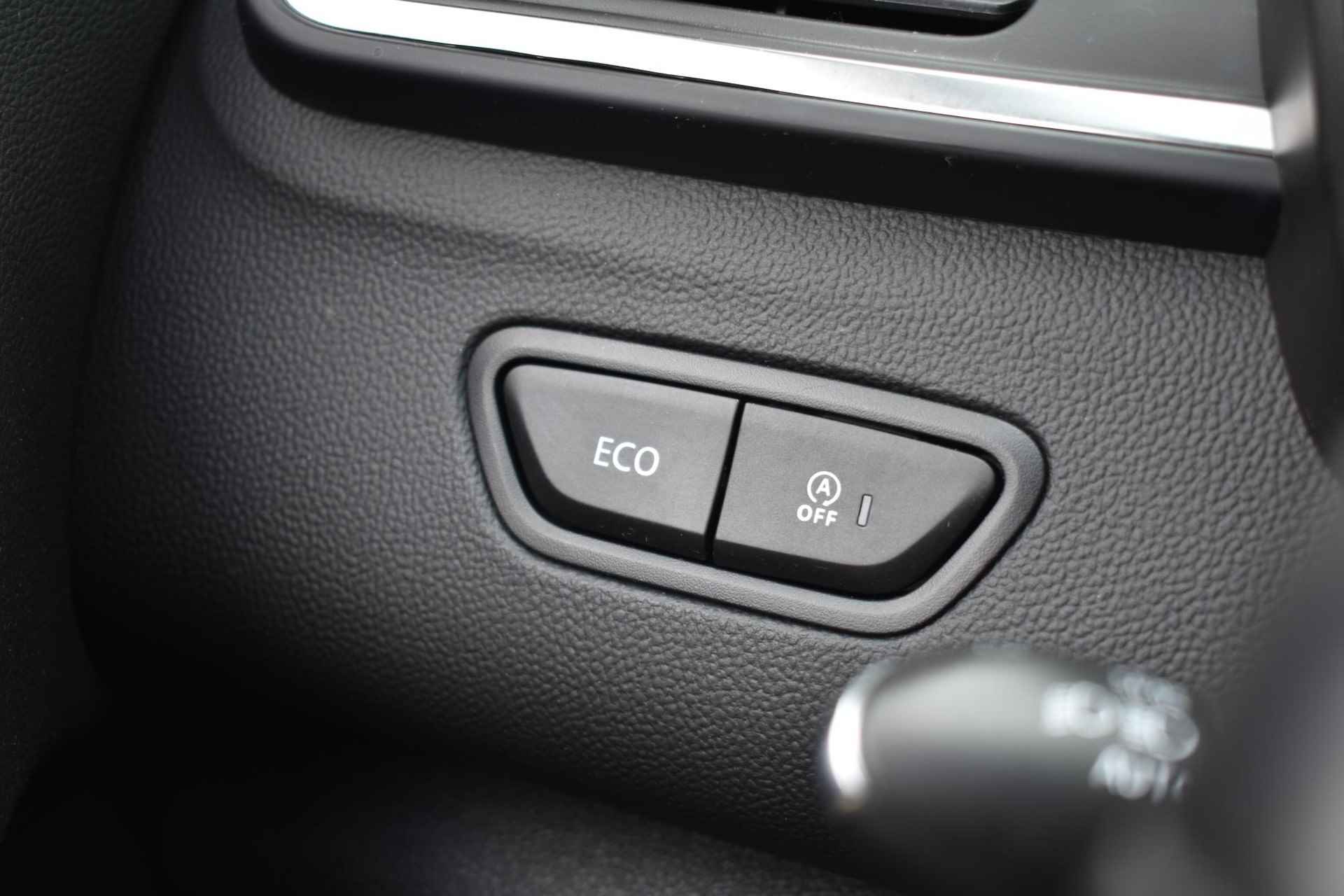 Renault Kadjar 1.2 TCe Bose 130pk | Automaat | Navigatie | Parkeersensoren | Achteruitrijcamera | LED Koplampen | LMV 19'' - 34/38