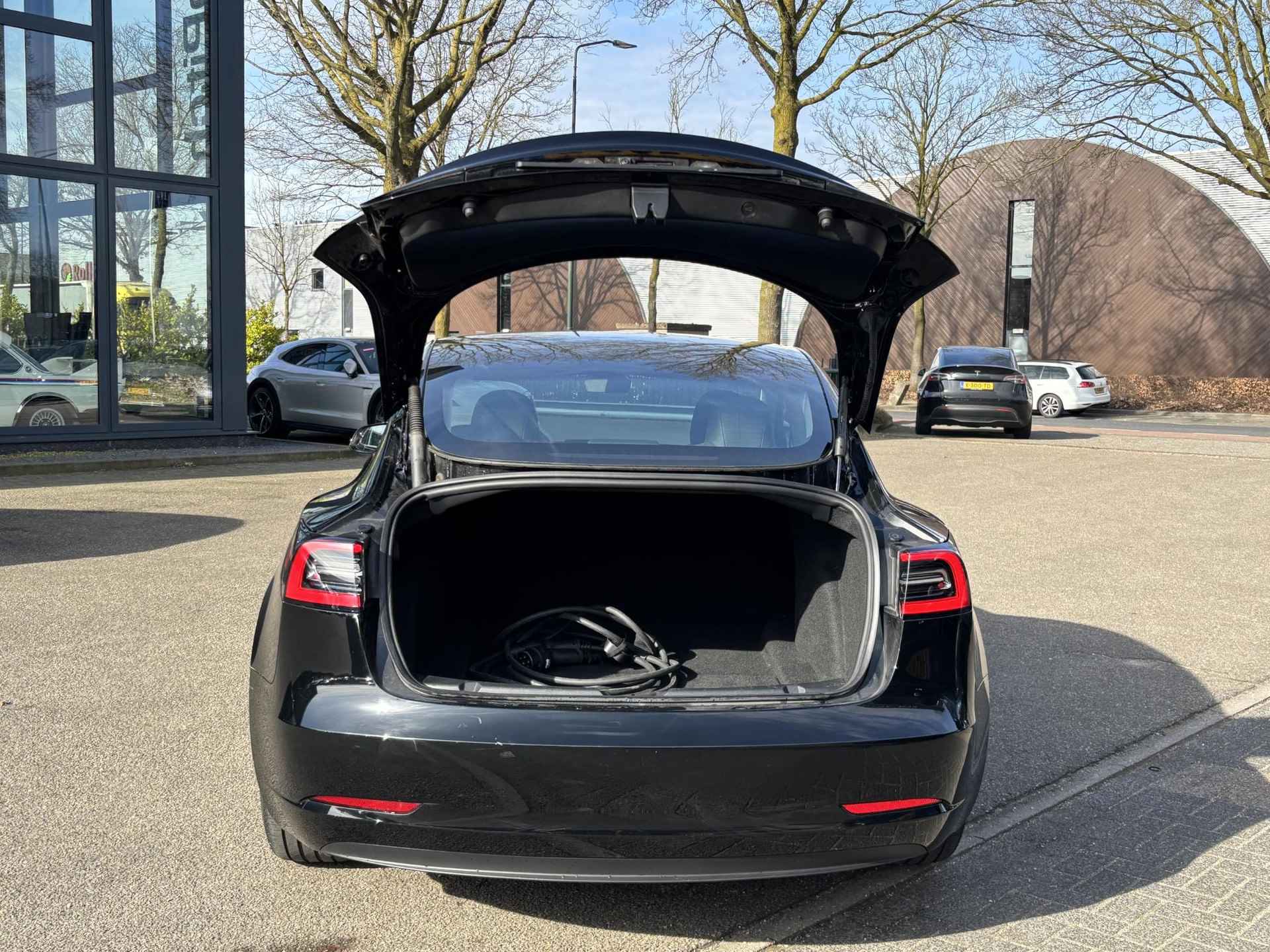 Tesla Model 3 Standard RWD Plus 60 kWh FABR. GARANTIE T/M 06-2027 OF 80.000KM | ACCU EN AANDRIJFLIJN T/M 2031 OF 160.000KM - 6/26