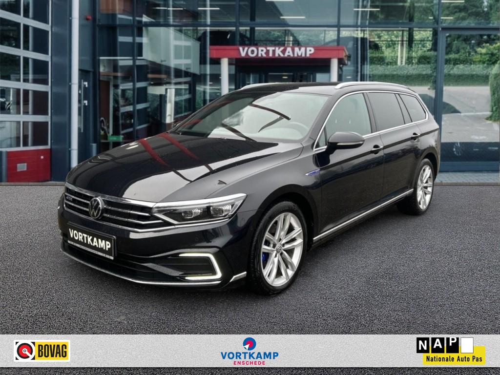 VOLKSWAGEN Passat Variant 1.4 TSI DSG GTE TREKHAAK/CAMERA/NAVI/CARPLAY/ACC/STOELVERW