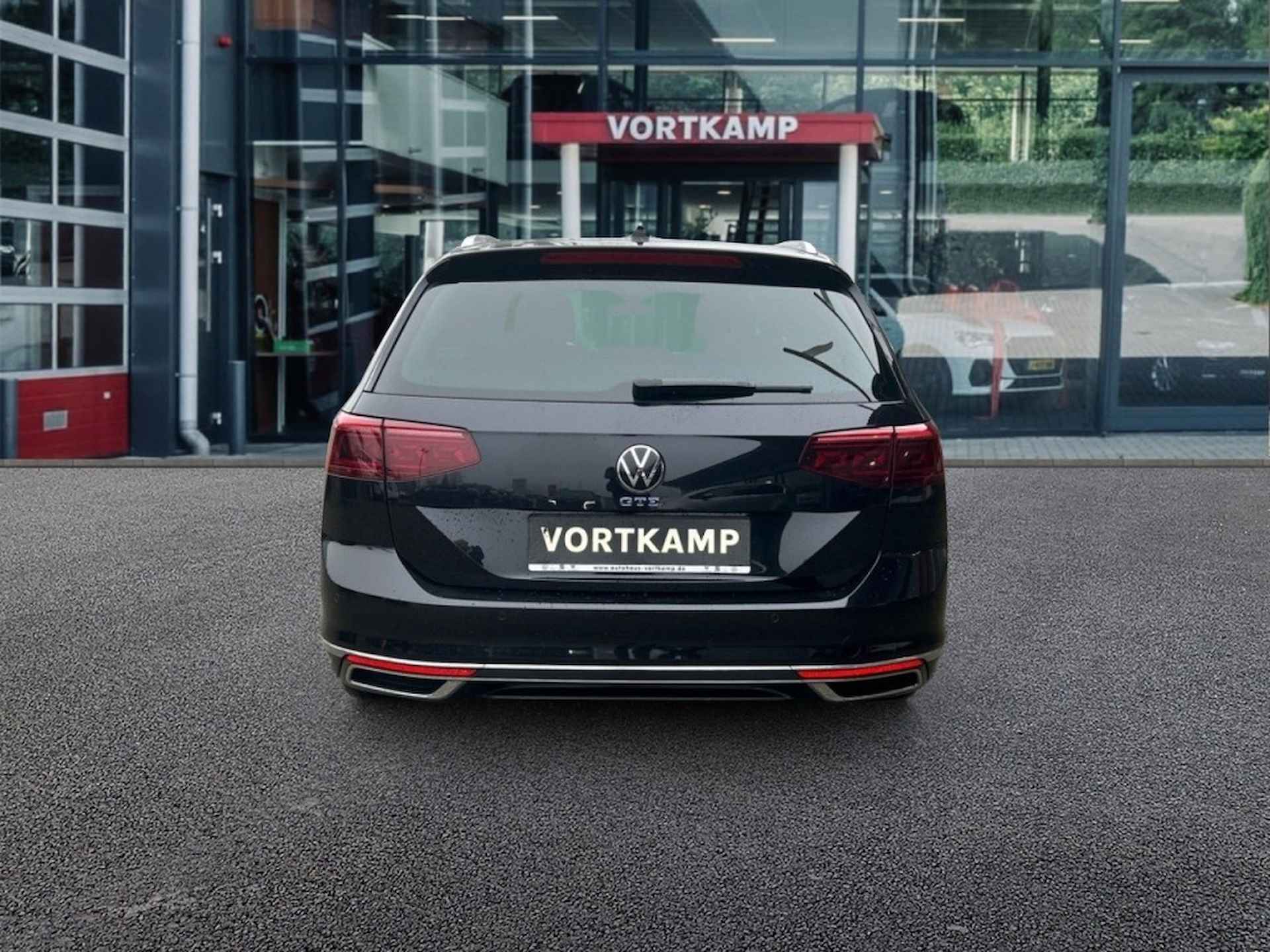 VOLKSWAGEN Passat Variant 1.4 TSI DSG GTE TREKHAAK/CAMERA/NAVI/CARPLAY/ACC/STOELVERW - 6/27