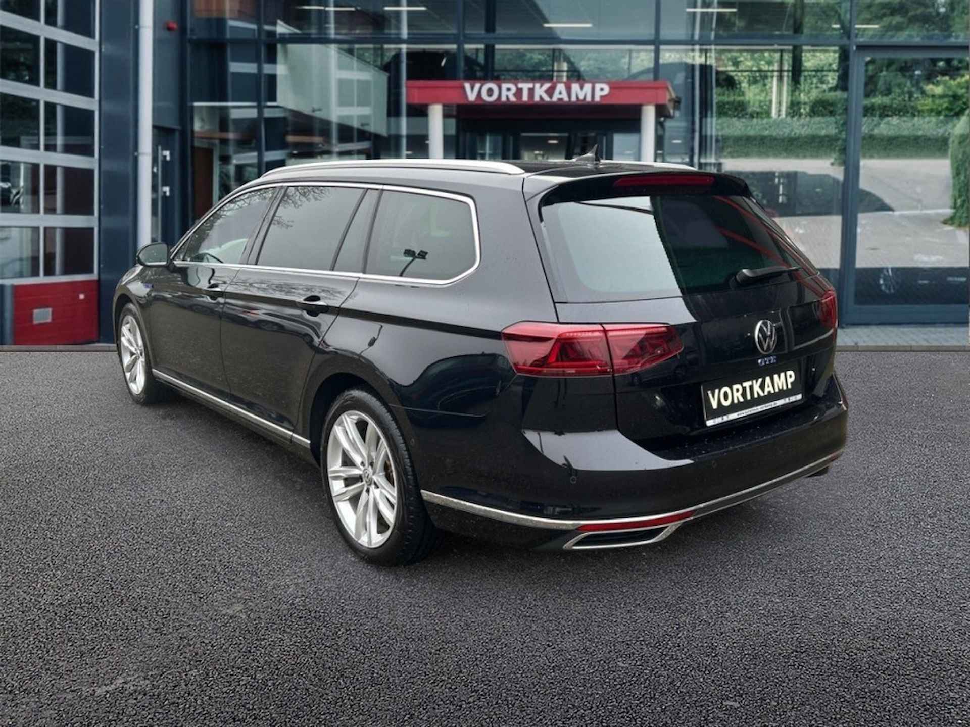 VOLKSWAGEN Passat Variant 1.4 TSI DSG GTE TREKHAAK/CAMERA/NAVI/CARPLAY/ACC/STOELVERW - 7/27