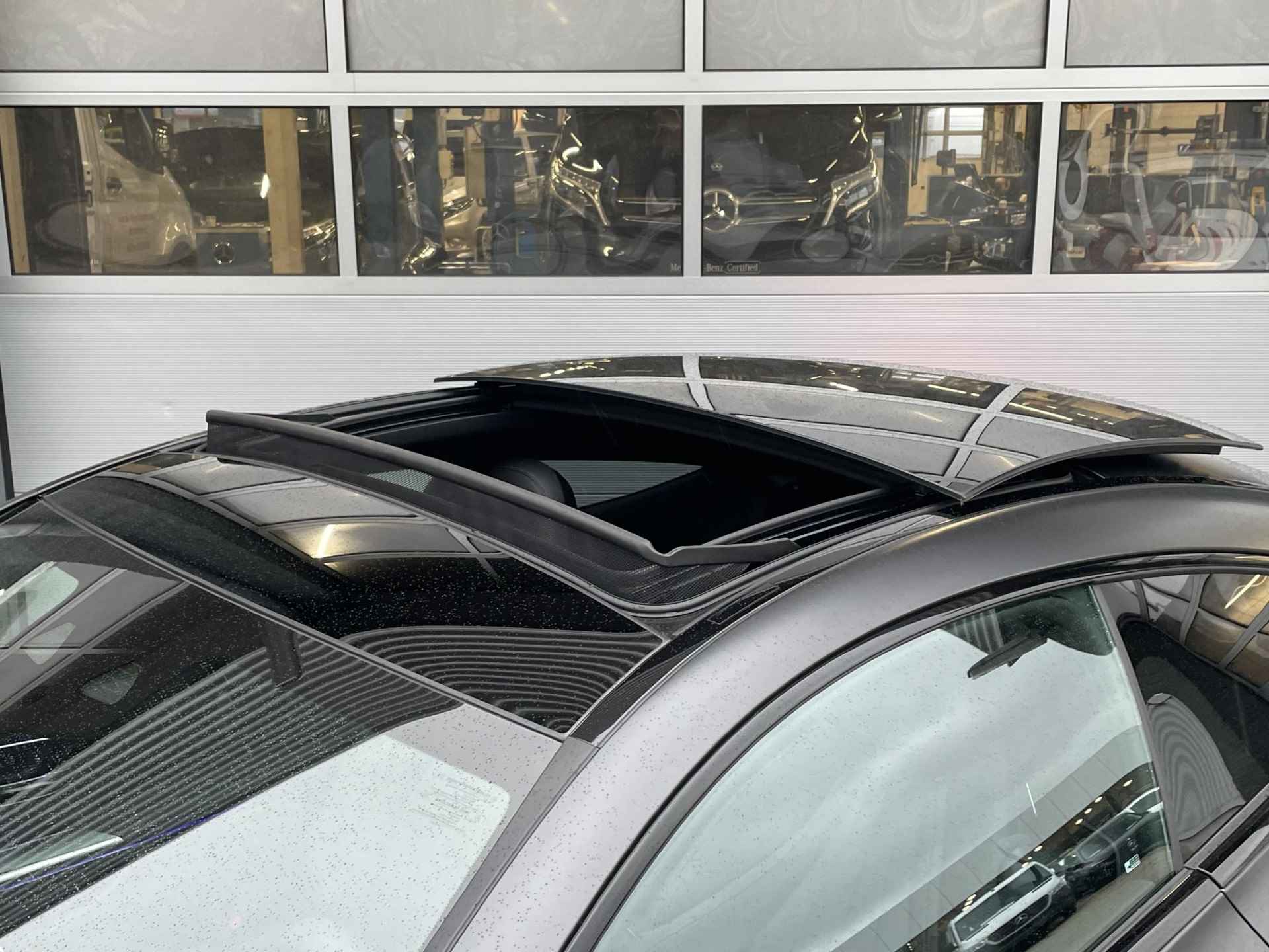 Mercedes-Benz CLE Coupé 200 AMG Line | Premium | Nightpakket | Panoramadak | 360° Camera | Sfeerverlichting | Burmester | Memorystoelen Verwarmd | Rijassistentiepakket Plus | Apple & Android Carplay - 4/26