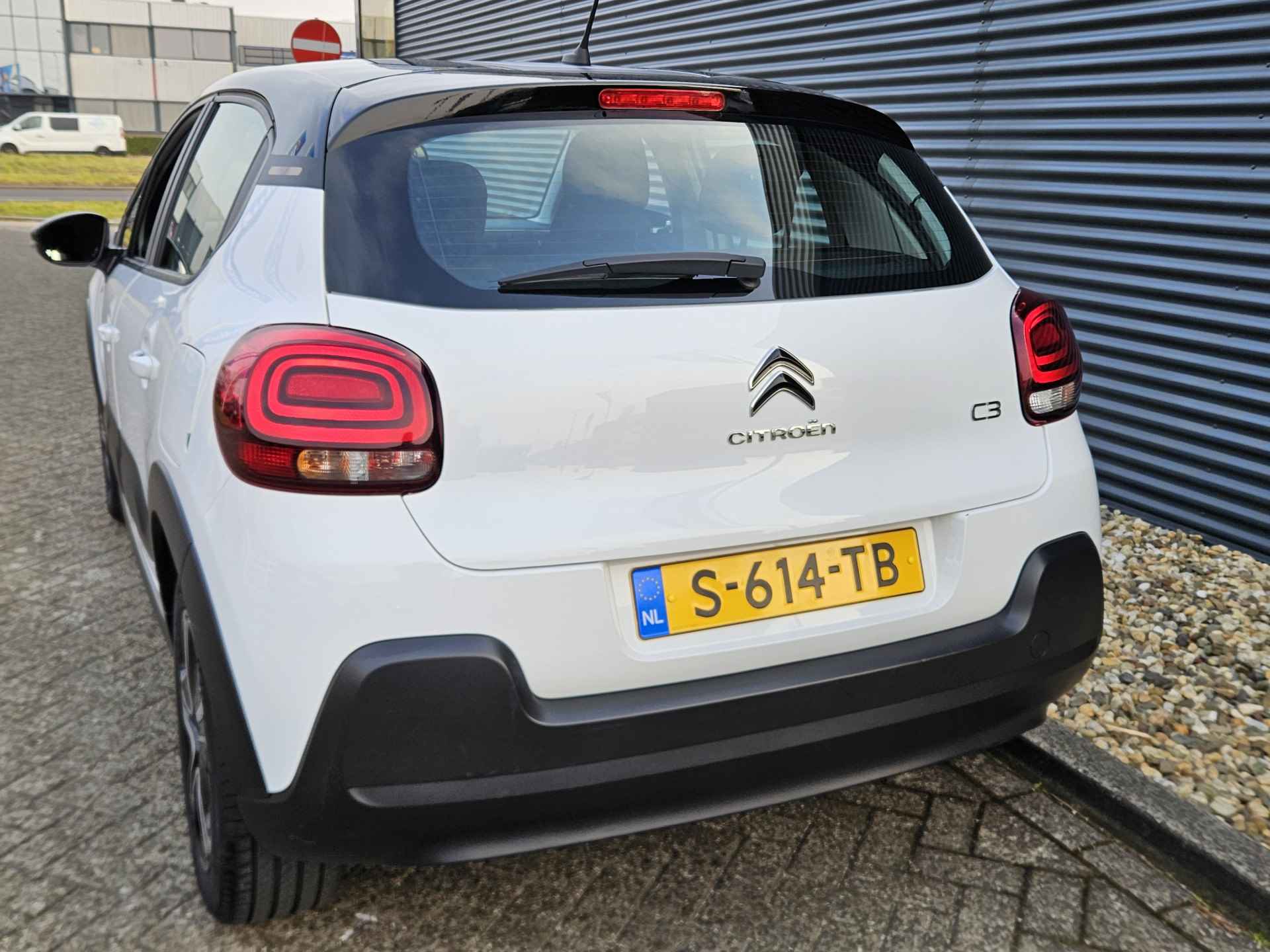 Citroën C3 1.2 PureTech C-Series | Navigatie | Climate Control | Cruise Control | Aple Carplay en Android Auto | Two Tone | - 14/38