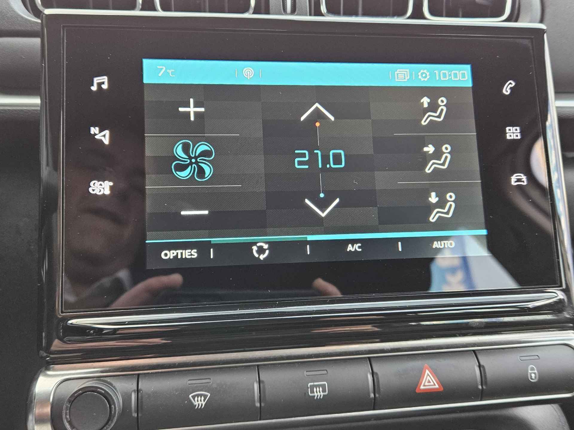 Citroën C3 1.2 PureTech C-Series | Navigatie | Climate Control | Cruise Control | Aple Carplay en Android Auto | Two Tone | - 21/38