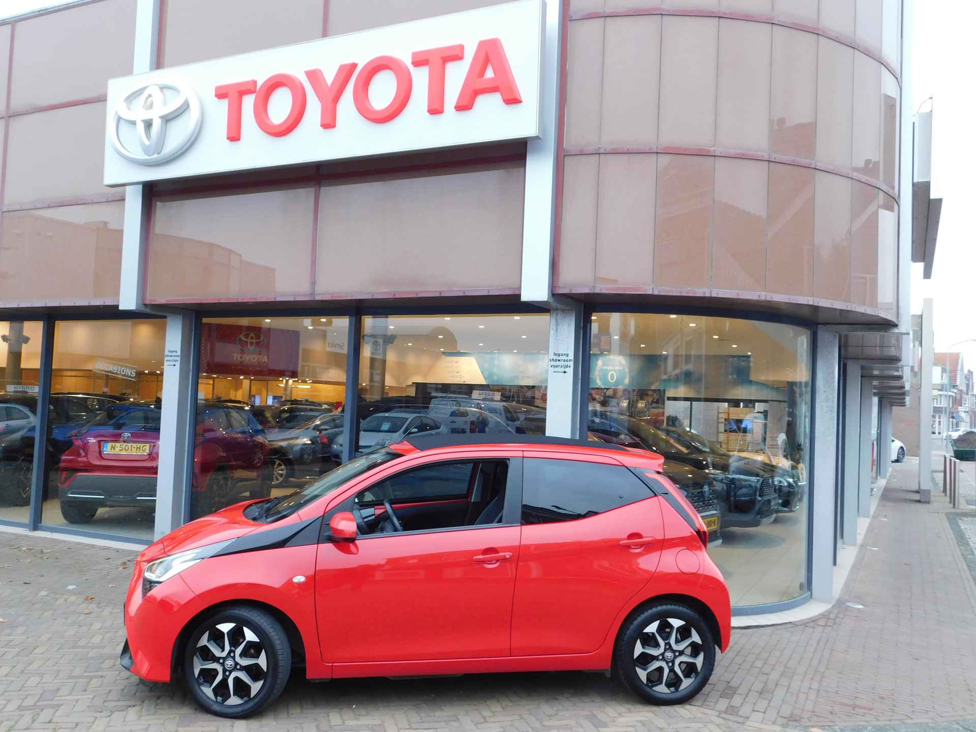 Toyota Aygo 1.0 VVT-i x-cite | Open Dak | Apple Carplay Android Auto| - 3/42