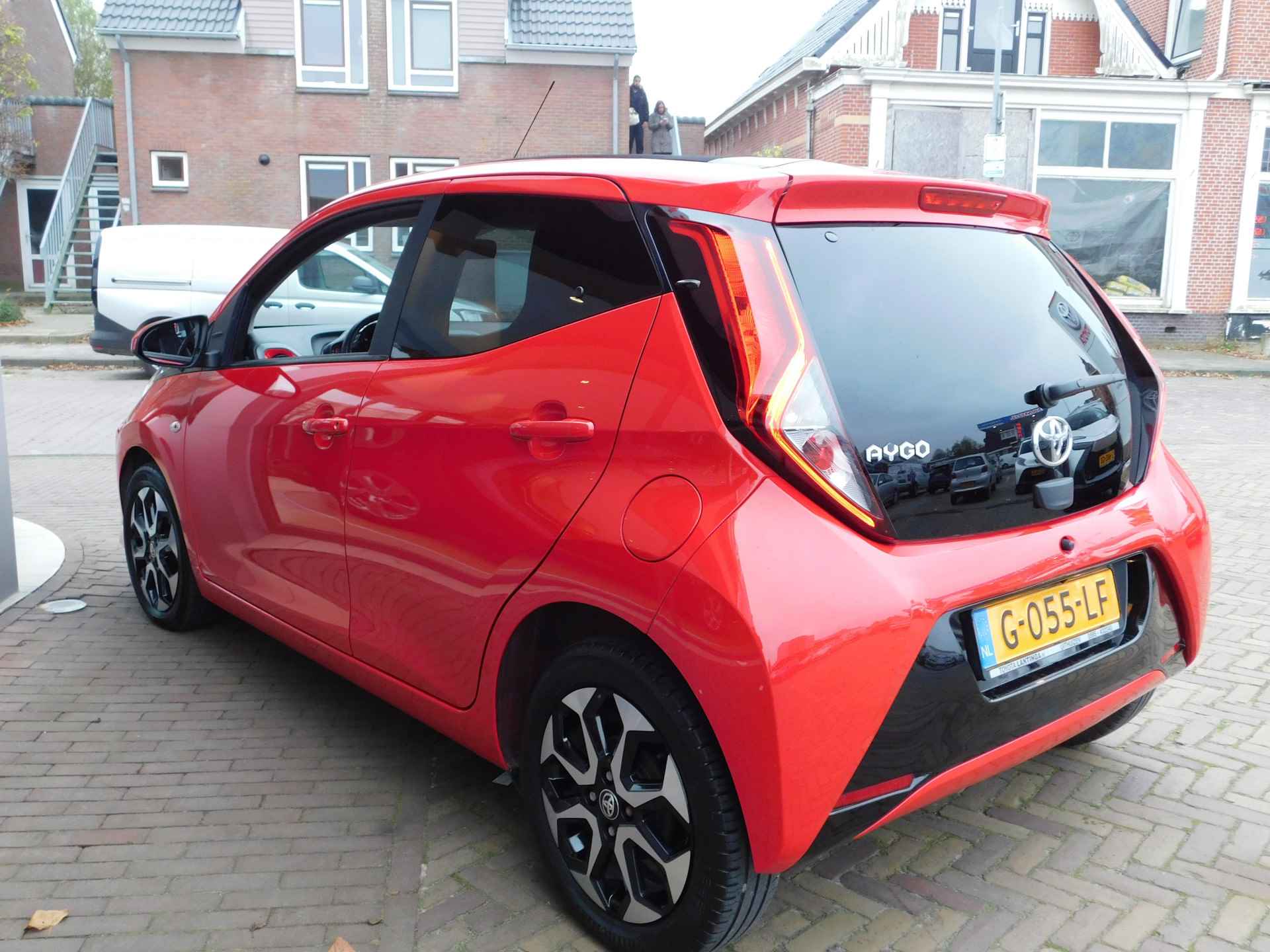 Toyota Aygo 1.0 VVT-i x-cite | Open Dak | Apple Carplay Android Auto| - 37/42