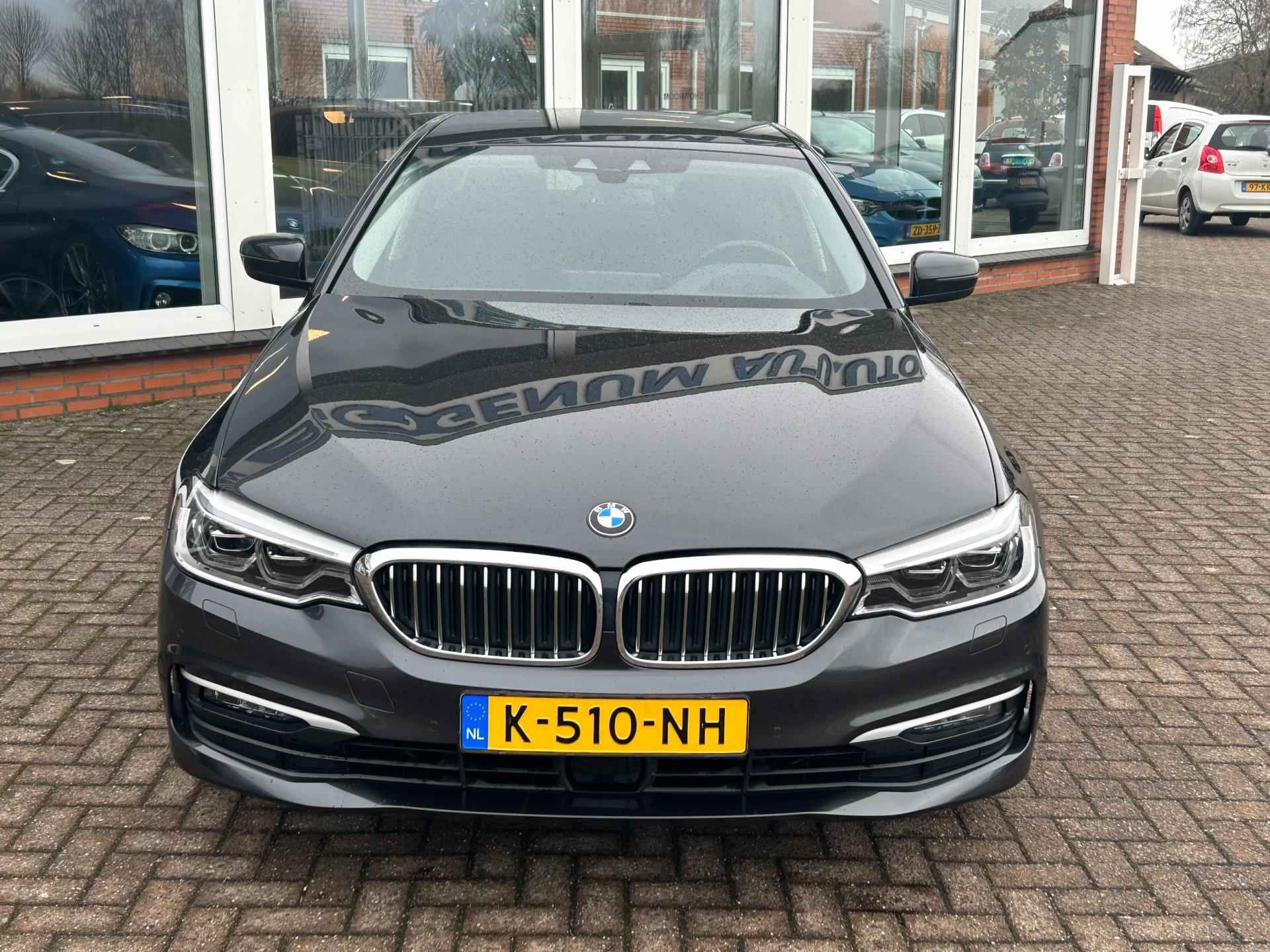 BMW 5-serie 520i High Executive - Leder- Navi - PDC - Nieuwstaat - 3/24