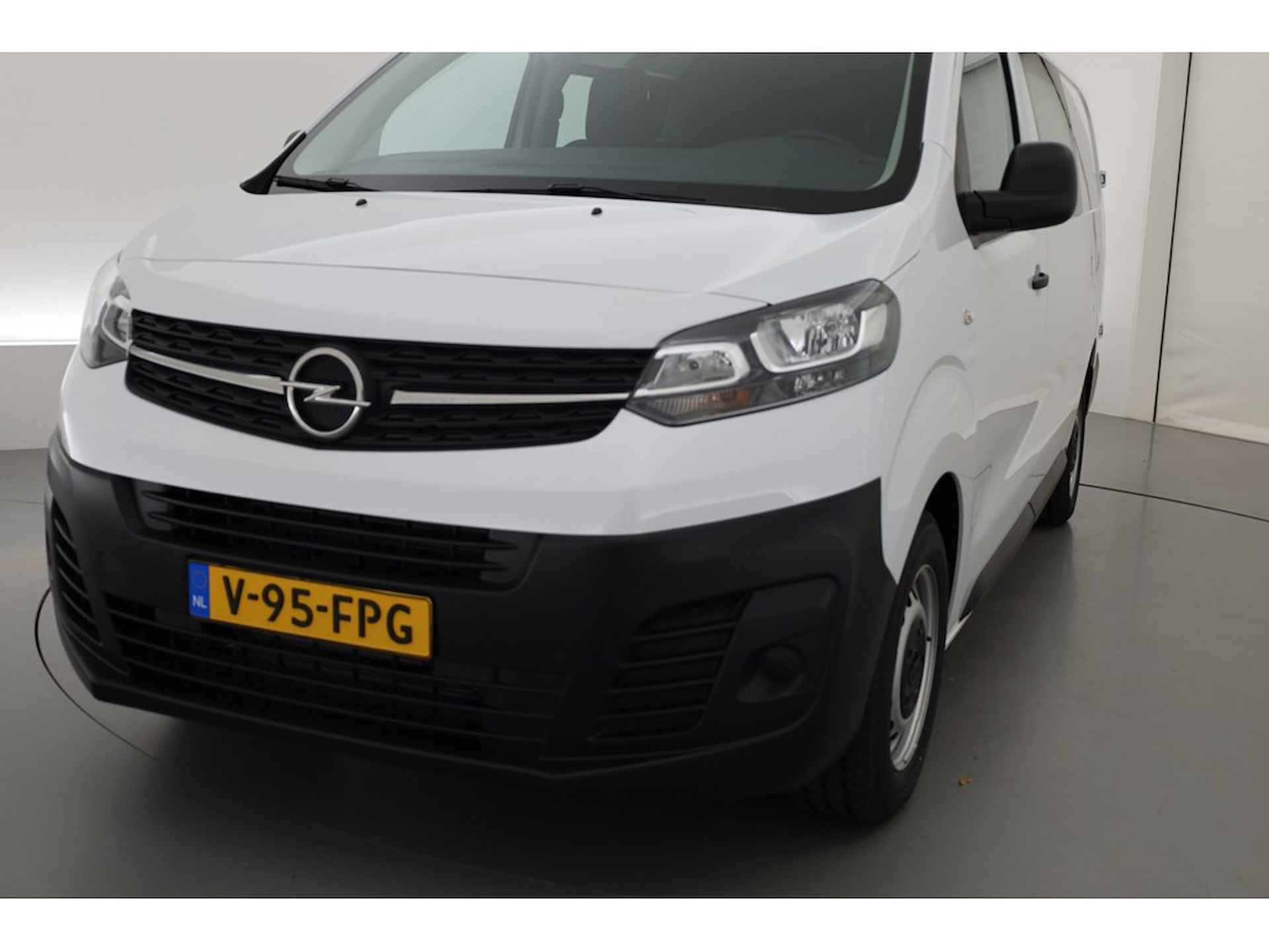 Opel Vivaro 2.0 Diesel 145 L3 H1 - 2/21