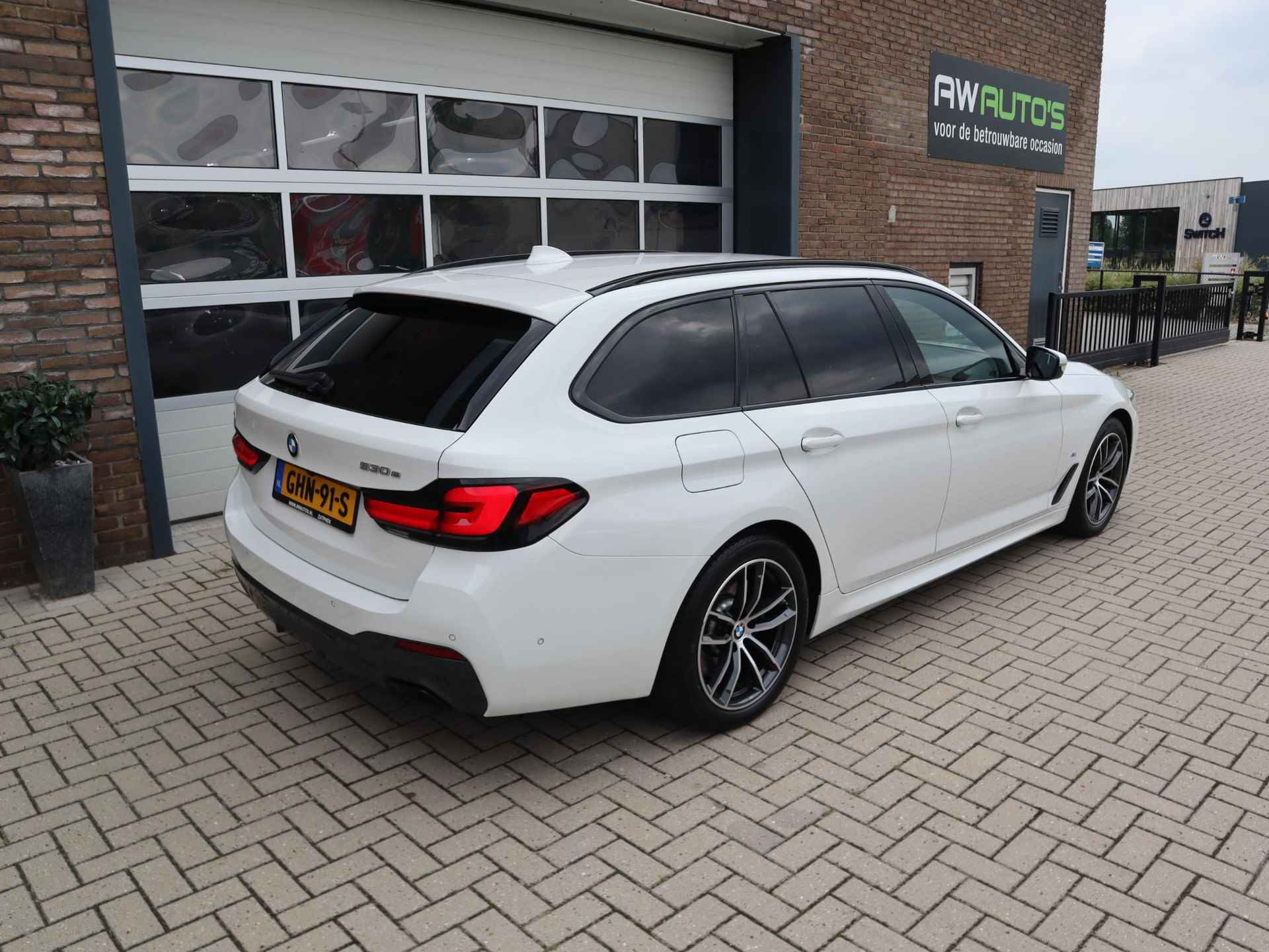 BMW 5-serie Touring 530e High Executive M pakket - 43/80