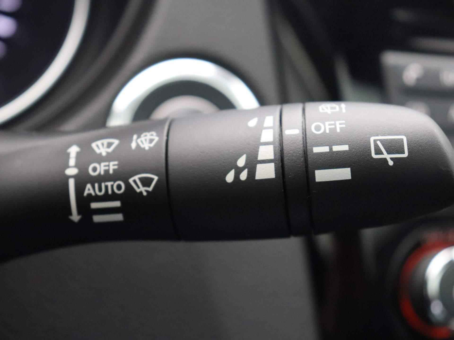 Nissan Qashqai 116PK N-Connecta | Navigatie | Parkeersensoren met rondom Camera's | Climate Control | Cruise Control | Panoramadak | - 27/37