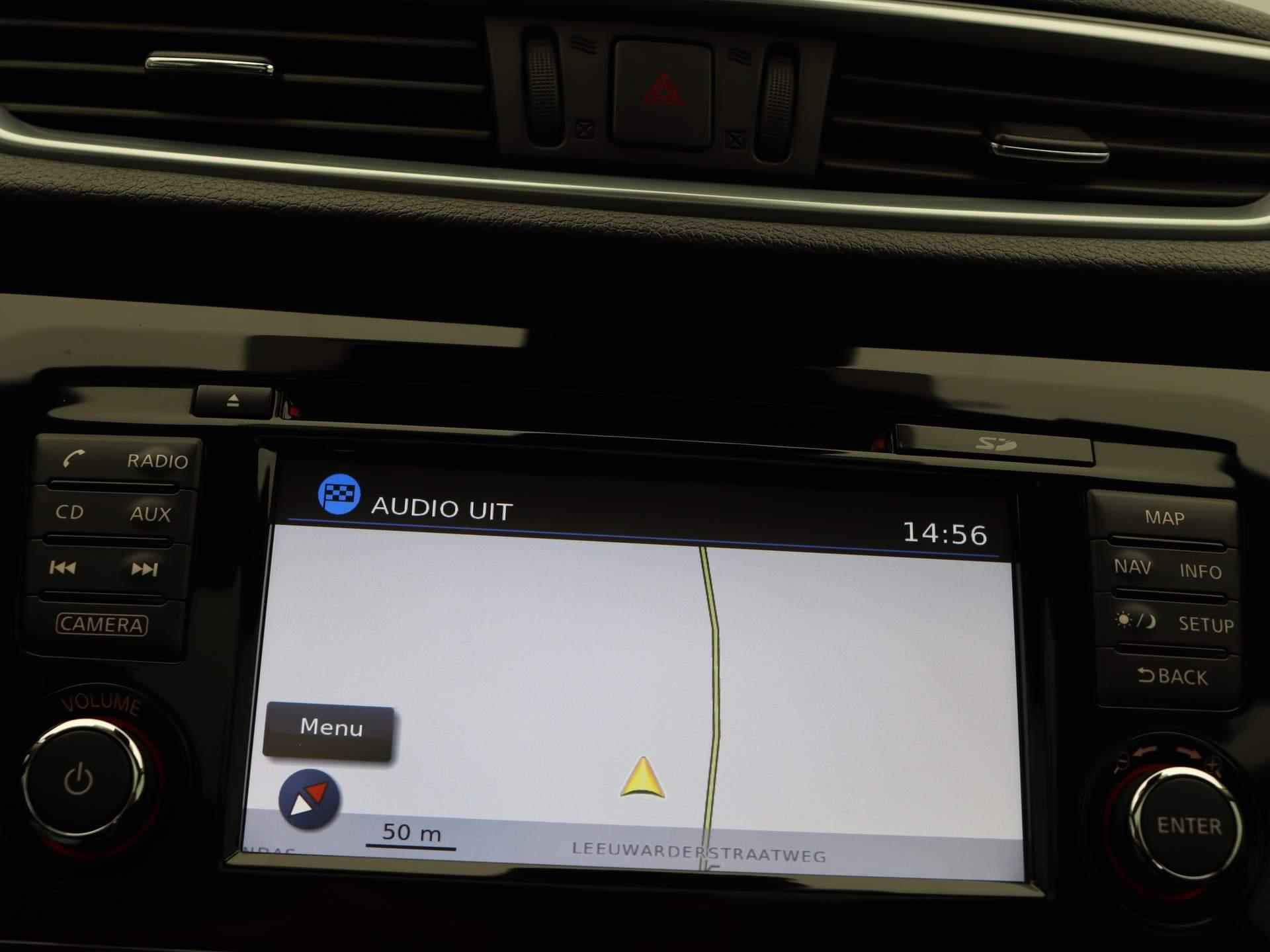 Nissan Qashqai 116PK N-Connecta | Navigatie | Parkeersensoren met rondom Camera's | Climate Control | Cruise Control | Panoramadak | - 29/37