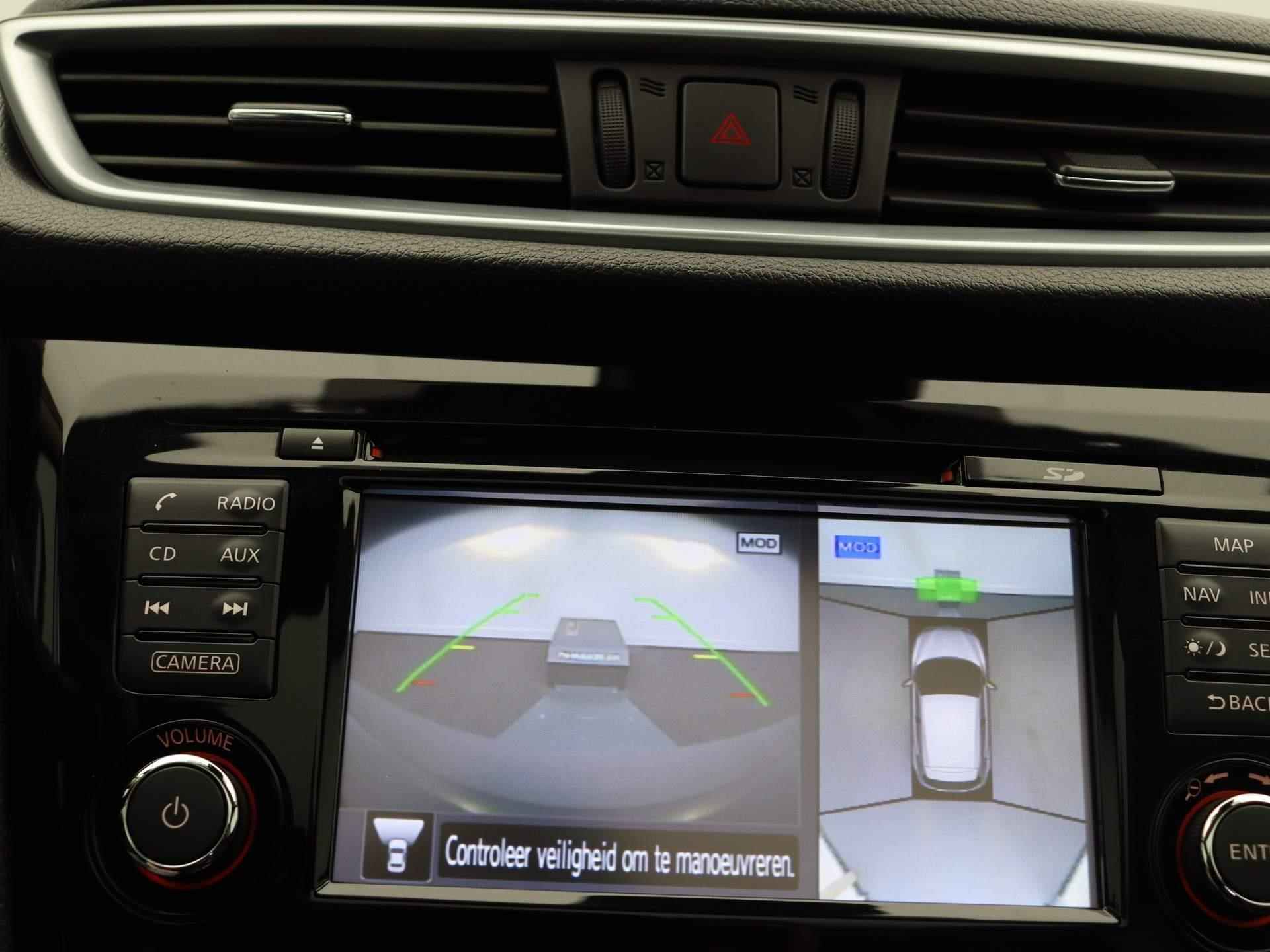 Nissan Qashqai 116PK N-Connecta | Navigatie | Parkeersensoren met rondom Camera's | Climate Control | Cruise Control | Panoramadak | - 30/37