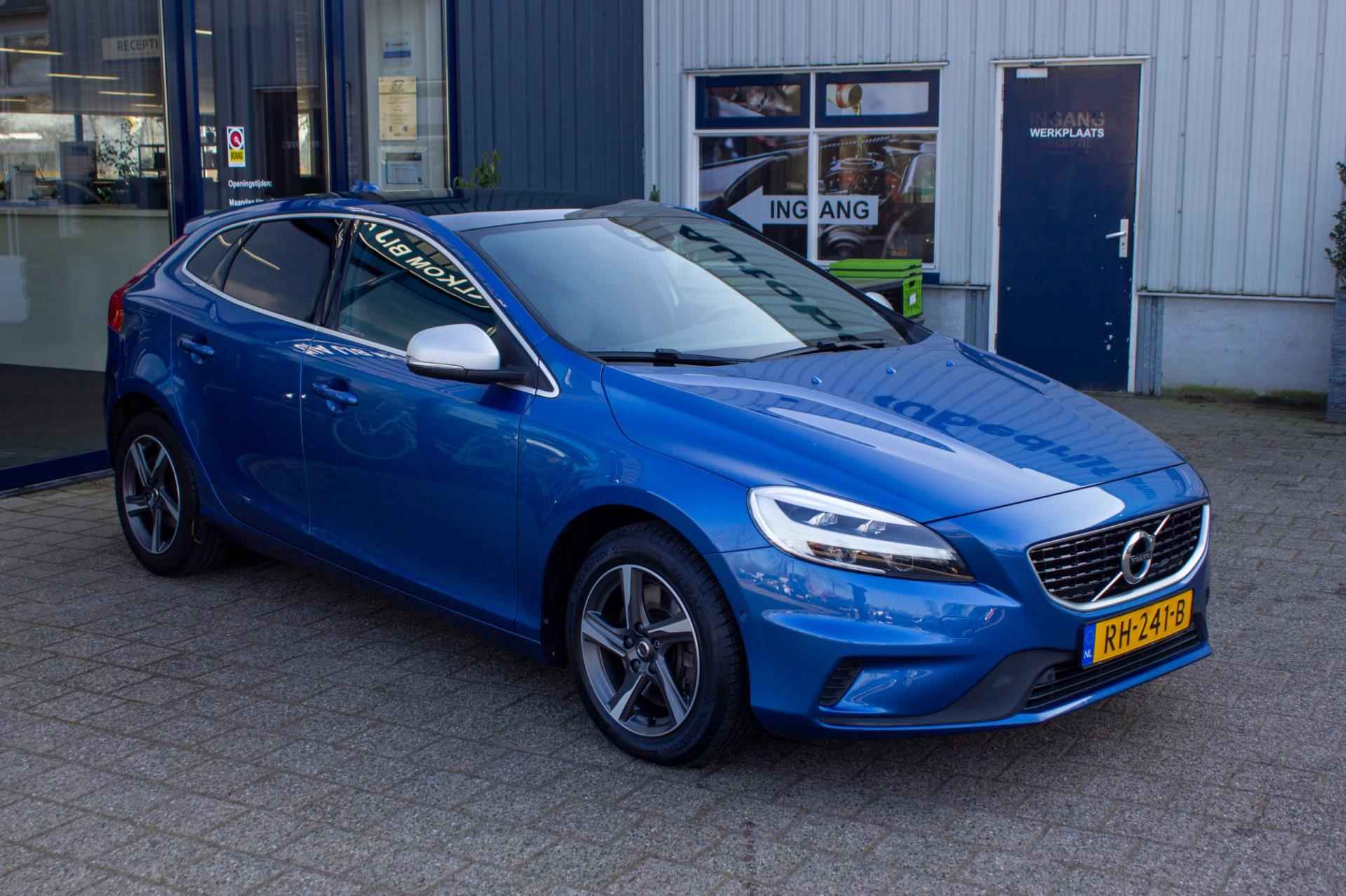 Volvo V40 2.0 D3 Business Sport | Prijs incl. 12 mnd garantie | 16"LMV Navi Camera Bluetooth Stoelverwarming Trekhaak - 8/45