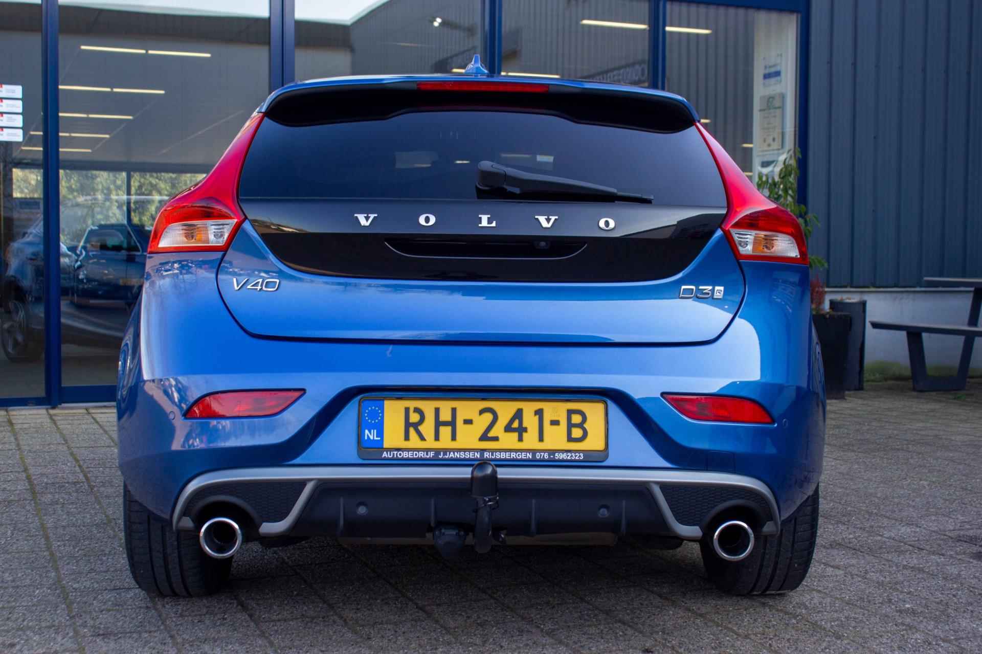 Volvo V40 2.0 D3 Business Sport | Prijs incl. 12 mnd garantie | 16"LMV Navi Camera Bluetooth Stoelverwarming Trekhaak - 12/45