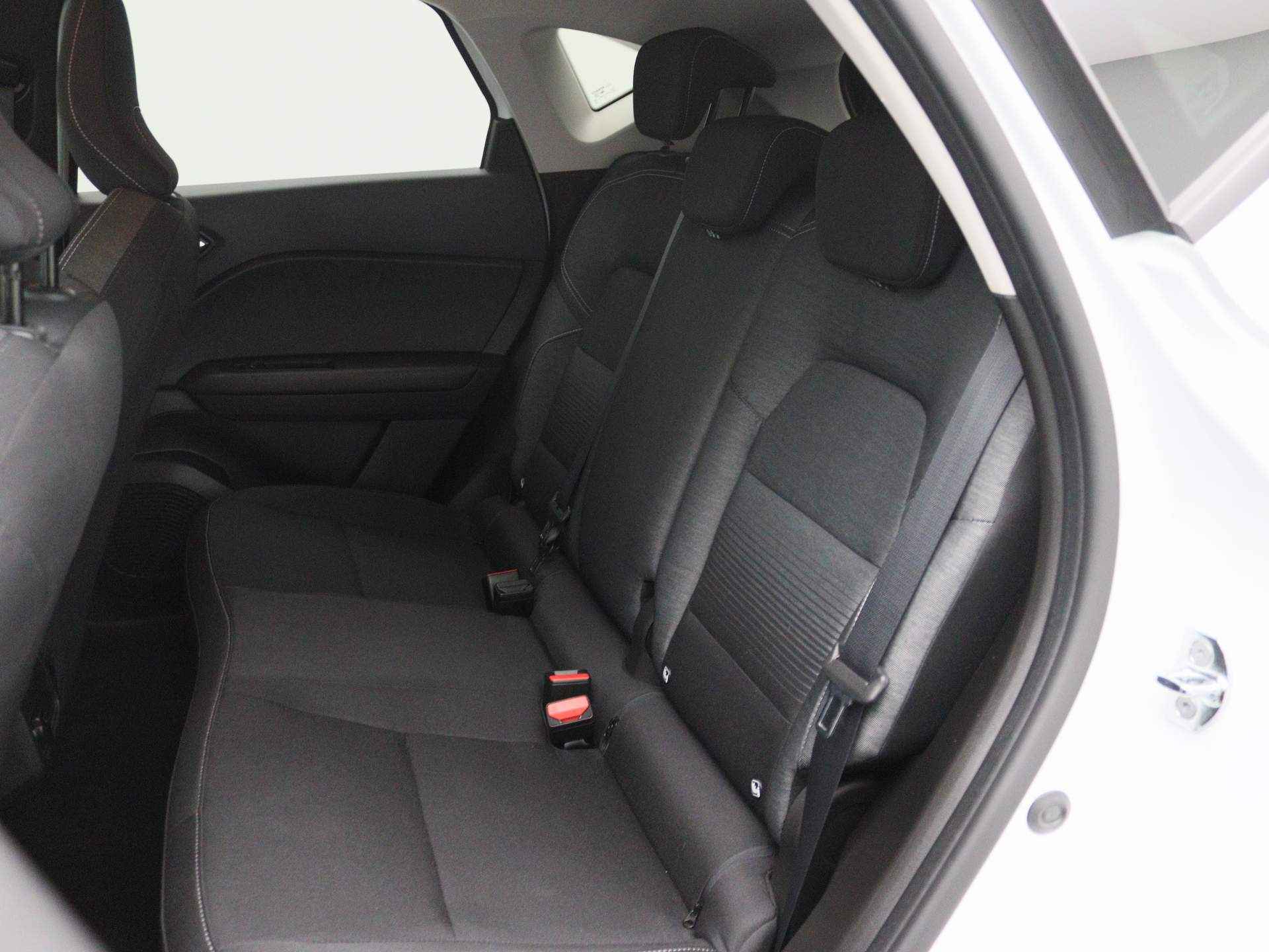 Renault Captur TCe 90pk Zen ALL-IN PRIJS! Airco | Apple Carplay/Android Auto | 17" Velgen - 26/33