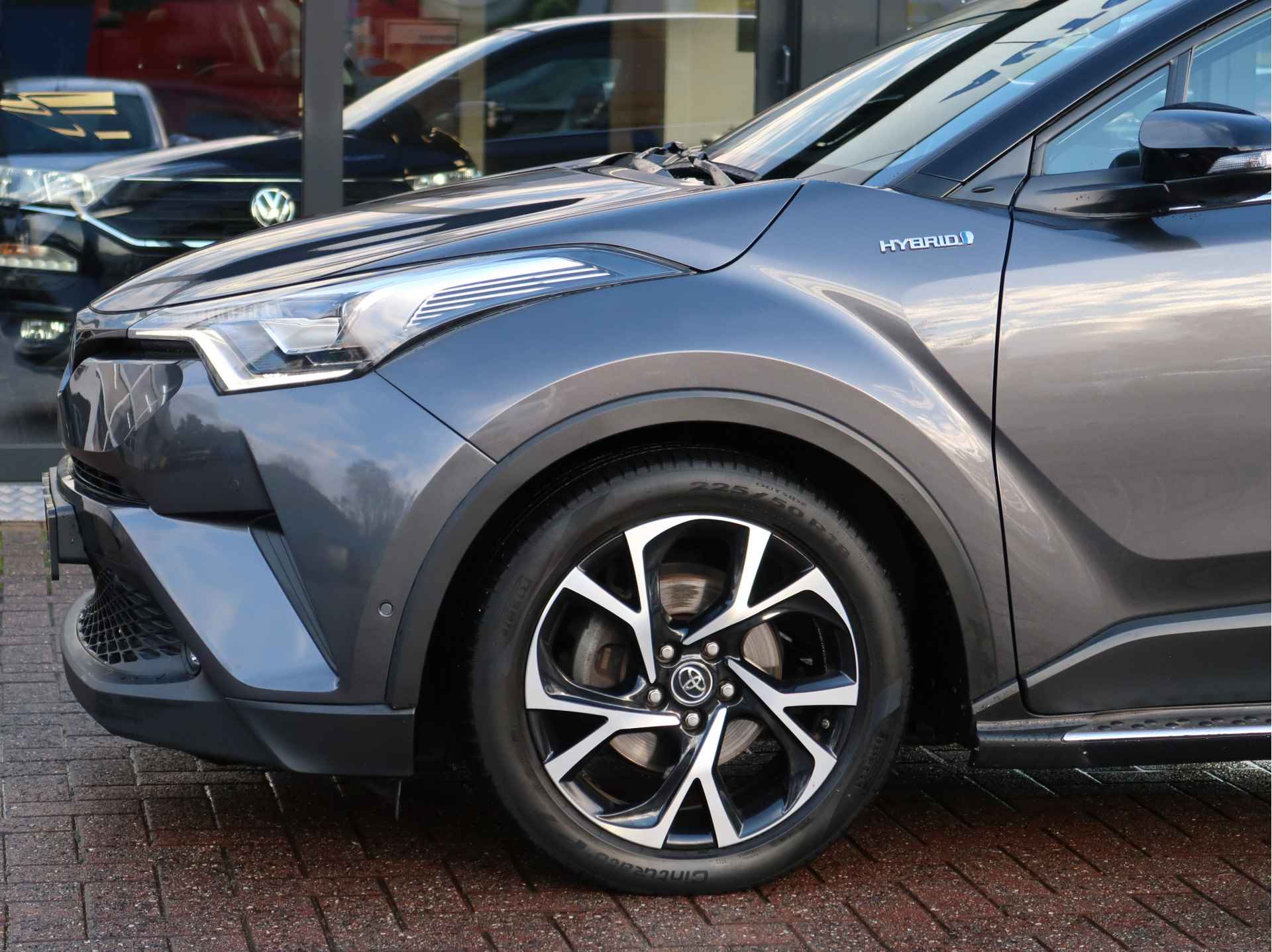 Toyota C-HR 1.8 Hybrid Business Intro | Leder | Stoelverw | JBL | Camera | Park-Assist - 8/28