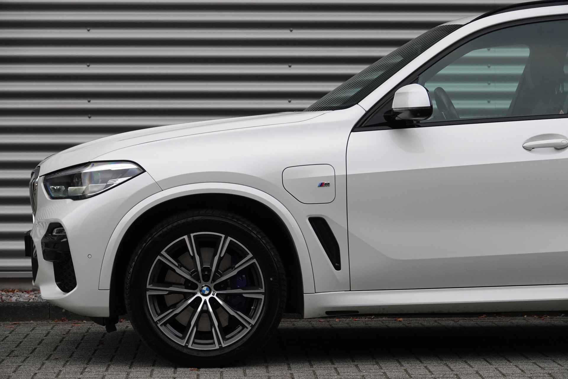 BMW X5 xDrive45e High Executive M-Sport | Pano | ACC | Luchtvering | Soft Close | HUD | H&K | - 5/43