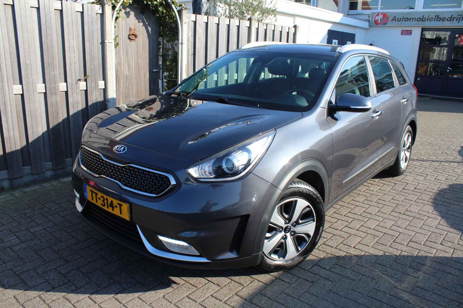 Kia Niro 1.6 GDi Hybride DynamicLine - 2/27