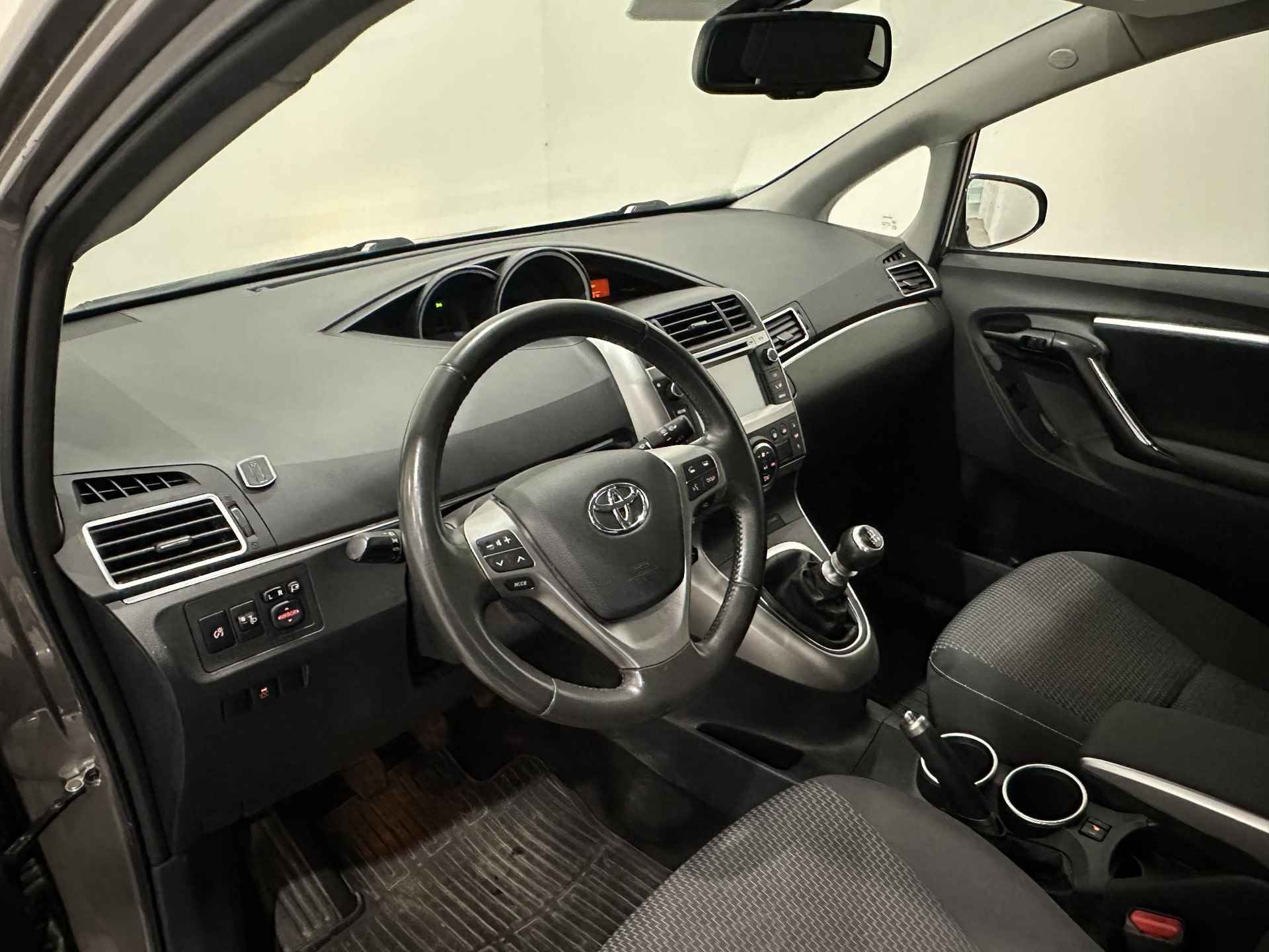 Toyota Verso 1.8 VVT-i Aspiration 7p. CLIMA | CRUISE | CAMERA | NAVI | - 10/22