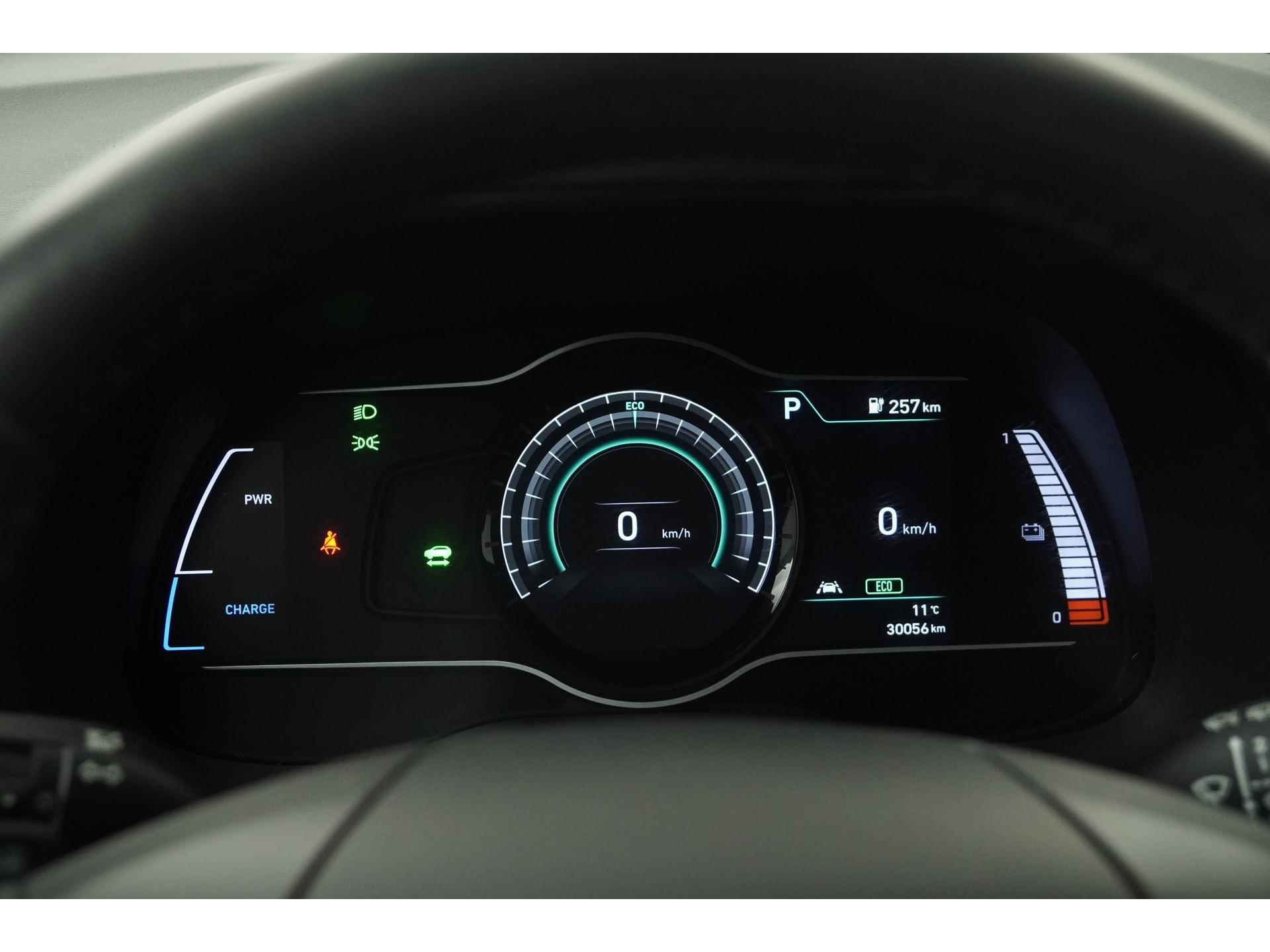 Hyundai KONA EV 39 kWh | na subsidie 17395 | Navigatie | Stoelverwarming | Zondag Open! - 8/45