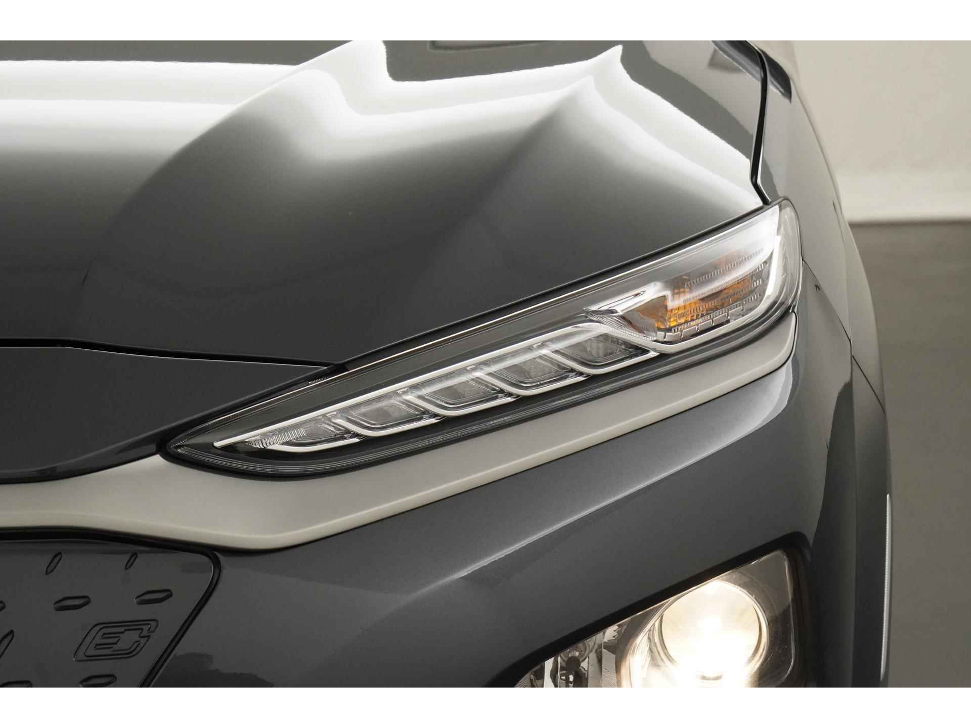 Hyundai KONA EV 39 kWh | na subsidie 17395 | Navigatie | Stoelverwarming | Zondag Open! - 22/45