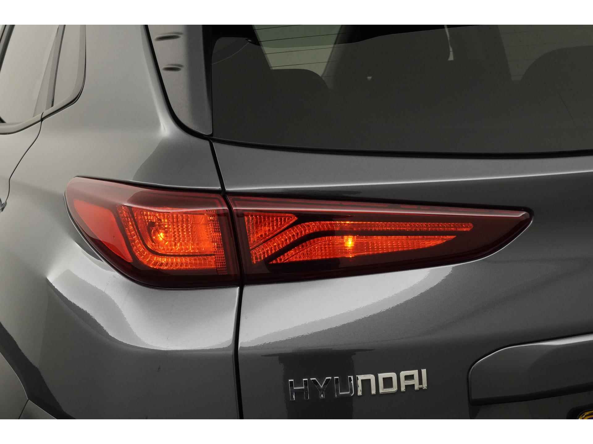 Hyundai KONA EV 39 kWh | na subsidie 17395 | Navigatie | Stoelverwarming | Zondag Open! - 23/45