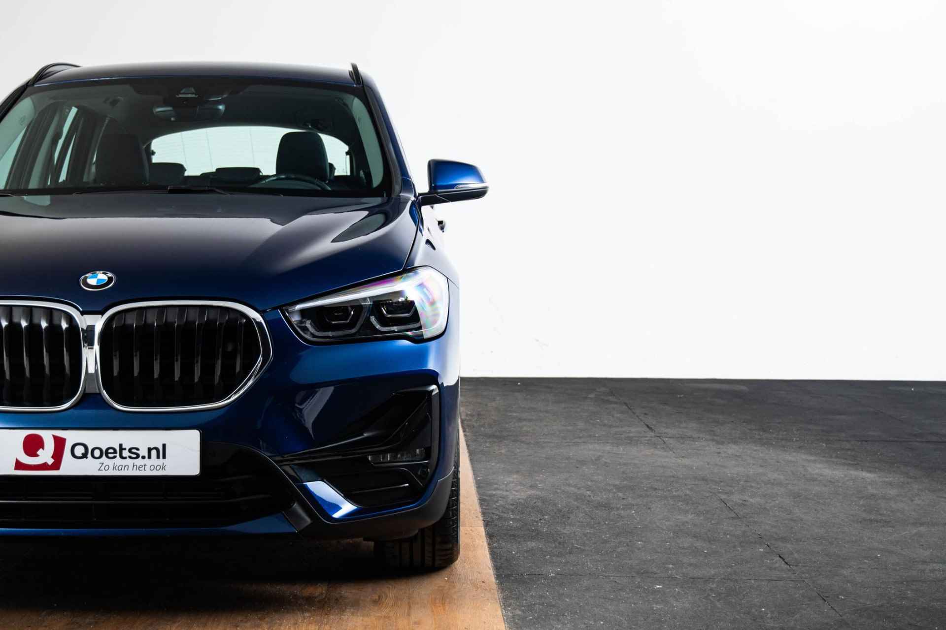 BMW X1 xDrive25e High Executive Sport Line - Trekhaak - Park Assistant - Elektrische Achterklep - Cruise control - Elektrisch verwarmbare voorstoelen - Hifi - Automatisch dimmende binnen/buitenspiegel - LED koplampen - - 24/65